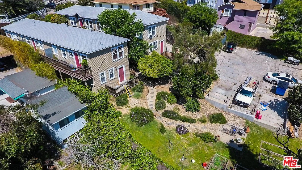 1922 1-4 Preston Ave - 25.jpeg