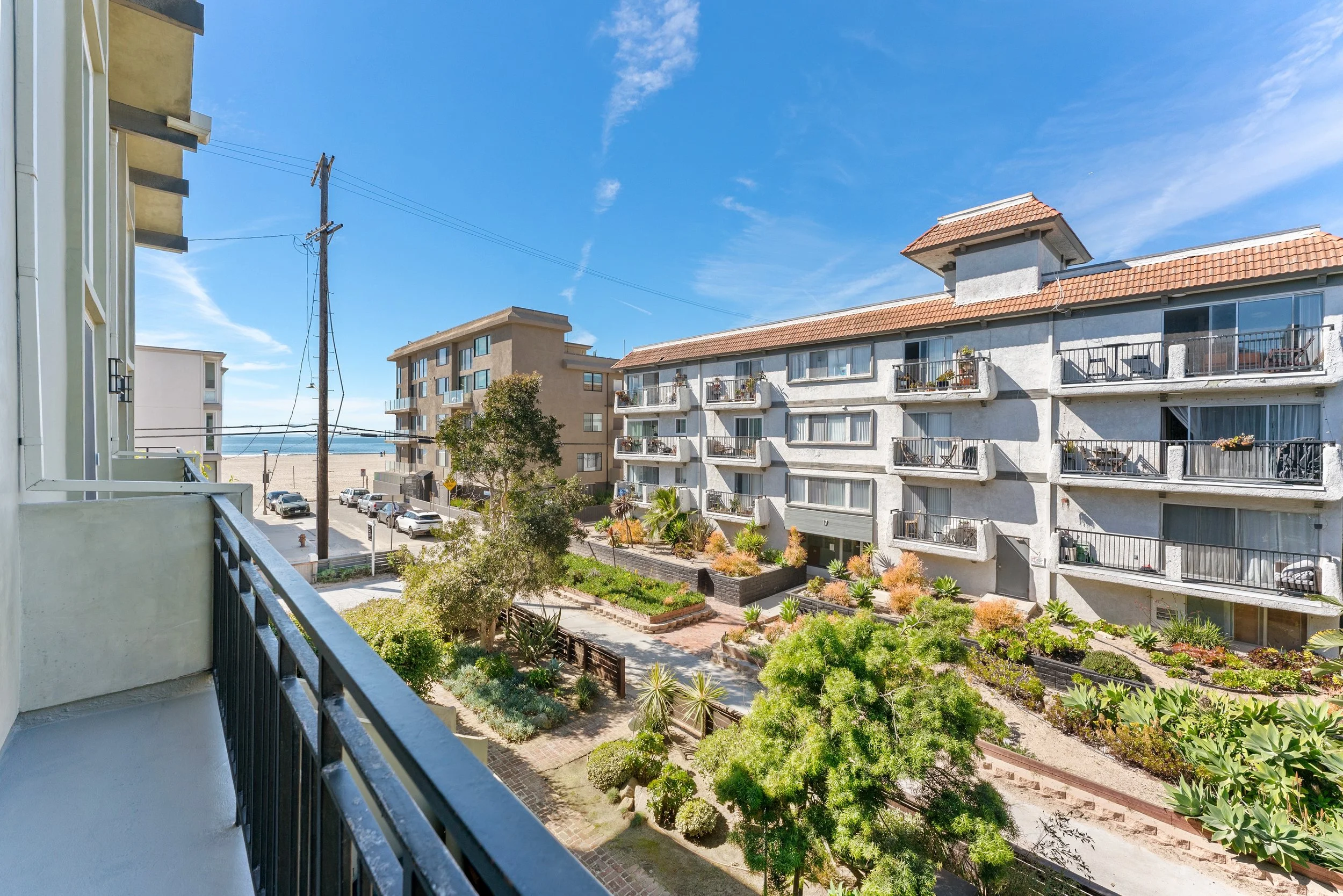 24 1-2 Northstar St - 2.jpeg