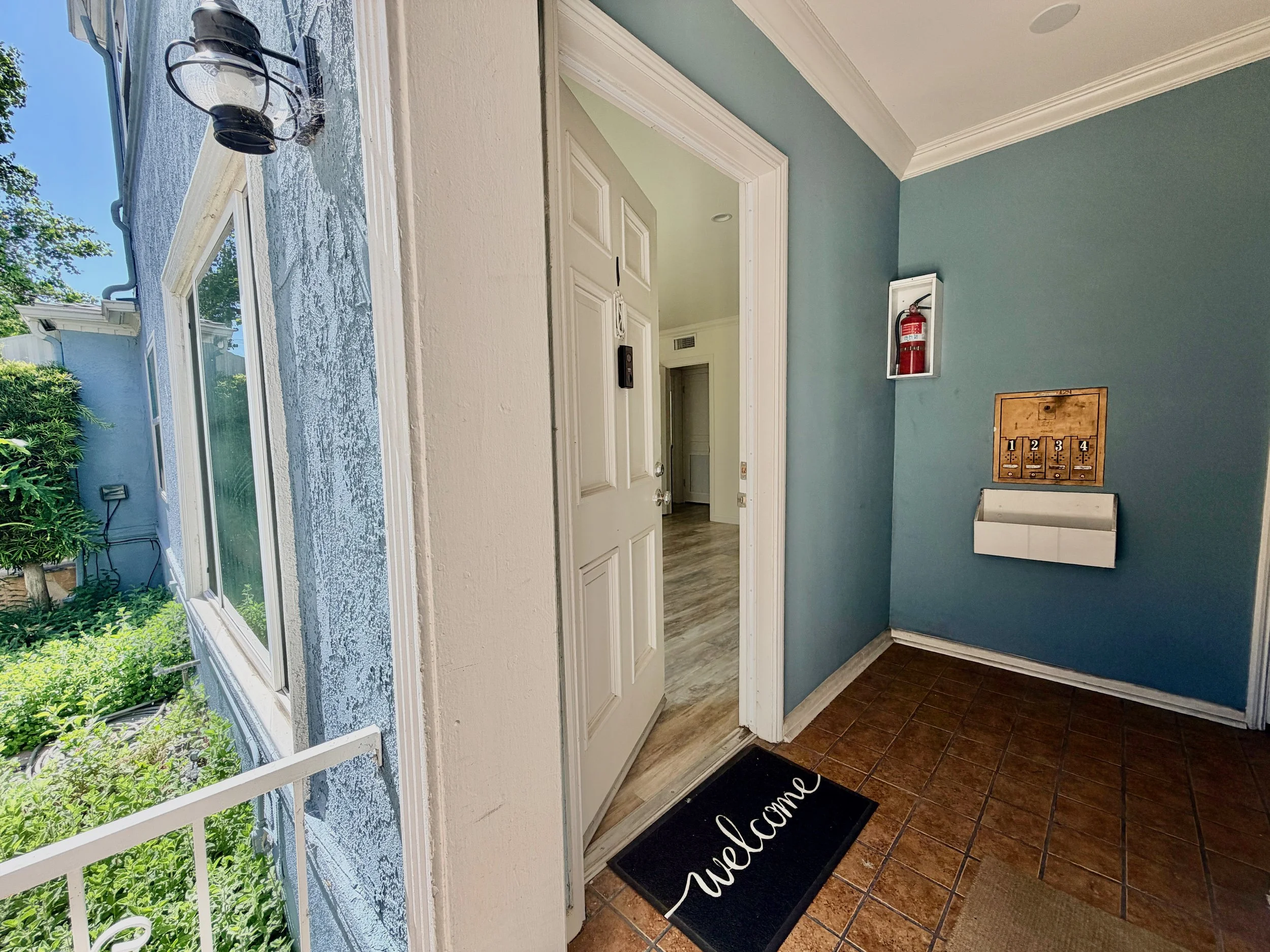 124 N Pass Ave #1 - 12.jpeg