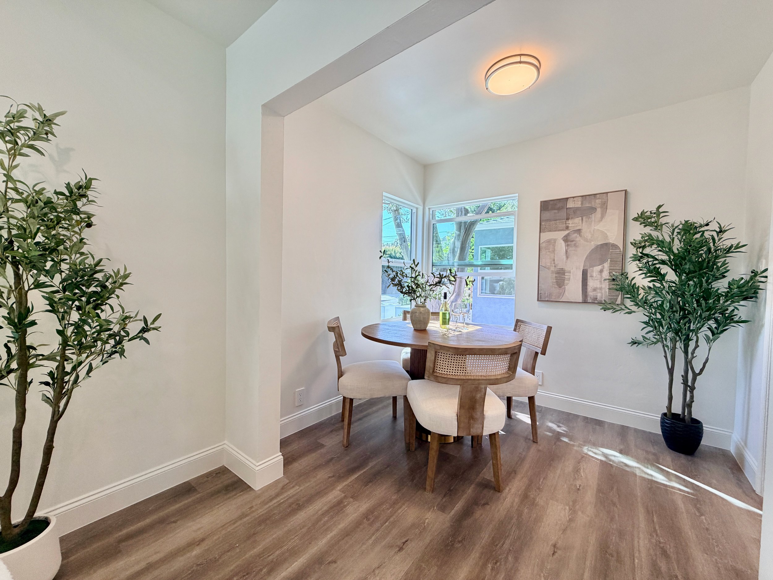 2924 Riverside Dr #1 - 3.jpeg