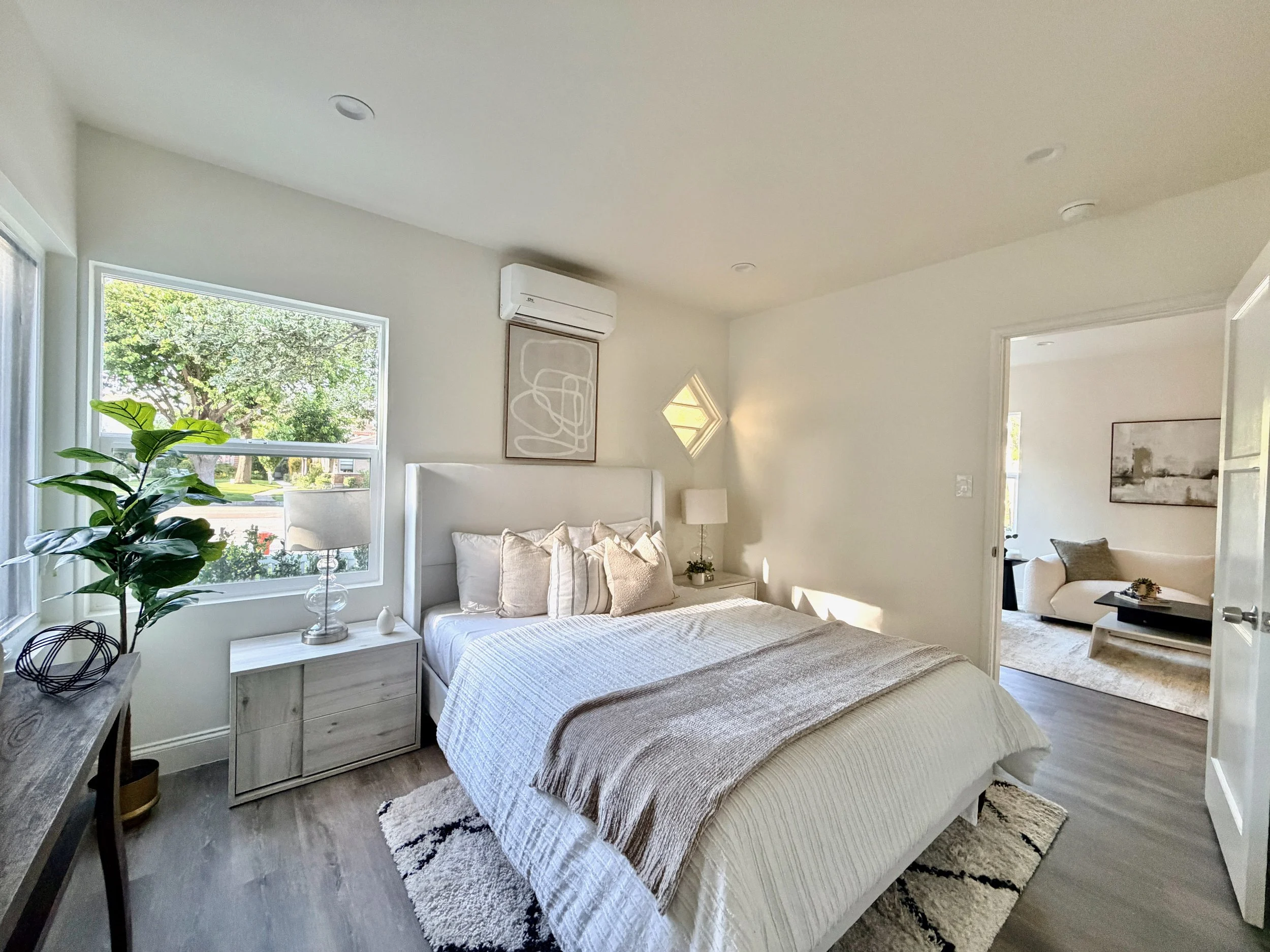 2924 Riverside Dr #1 - 9.jpeg