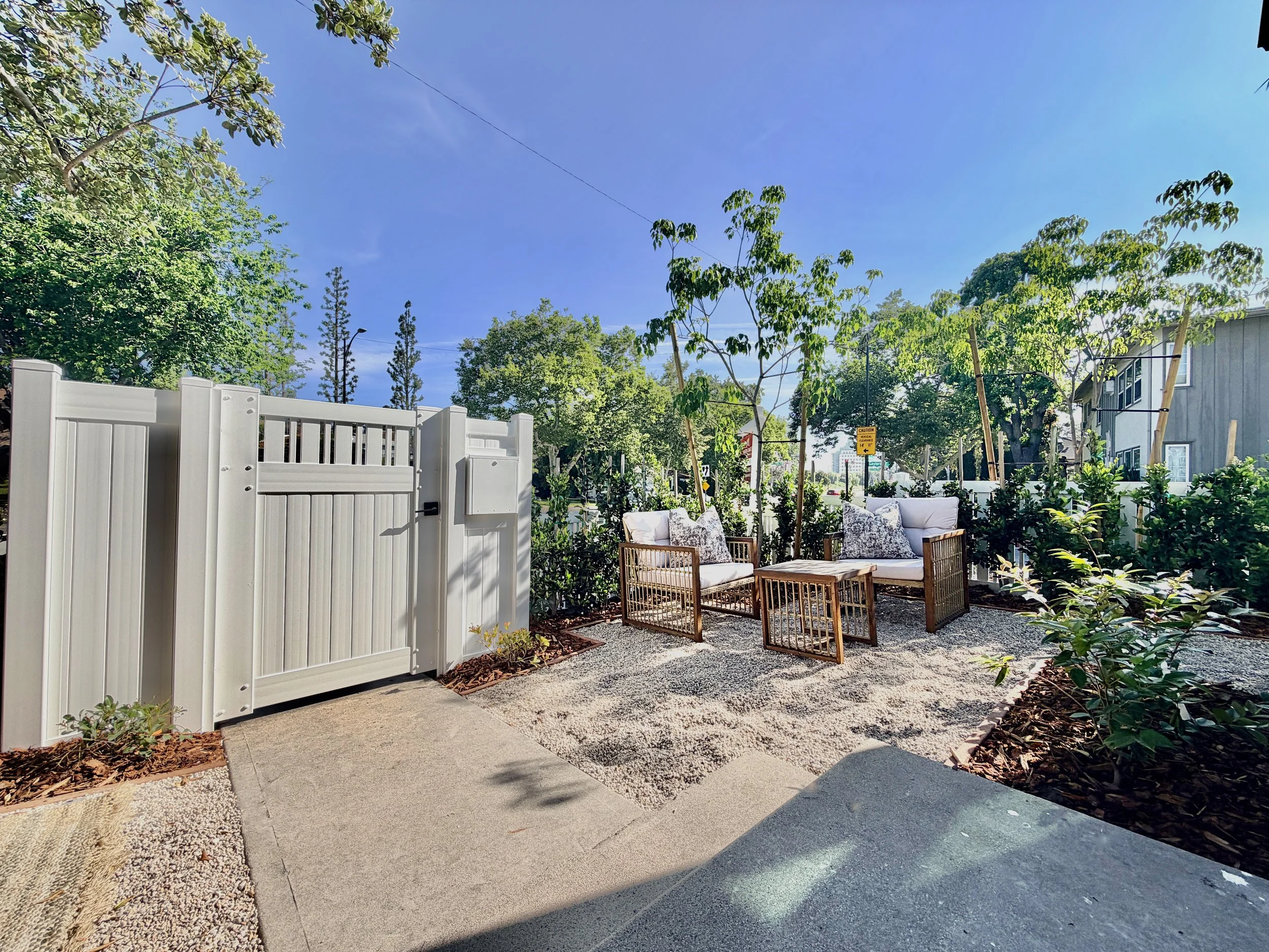 2924 Riverside Dr #1 - 10.jpeg