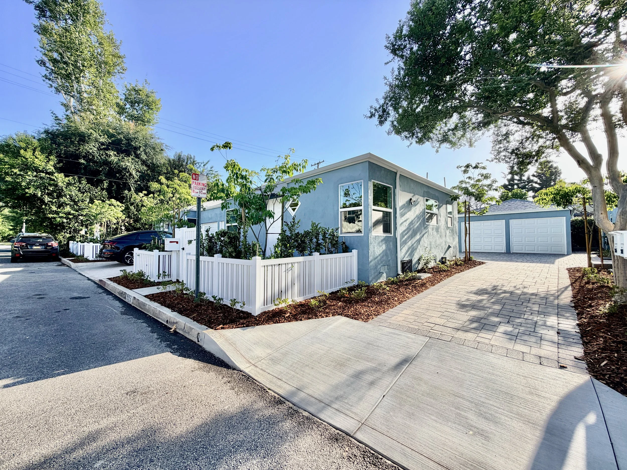 2924 Riverside Dr #1 - 12.jpeg