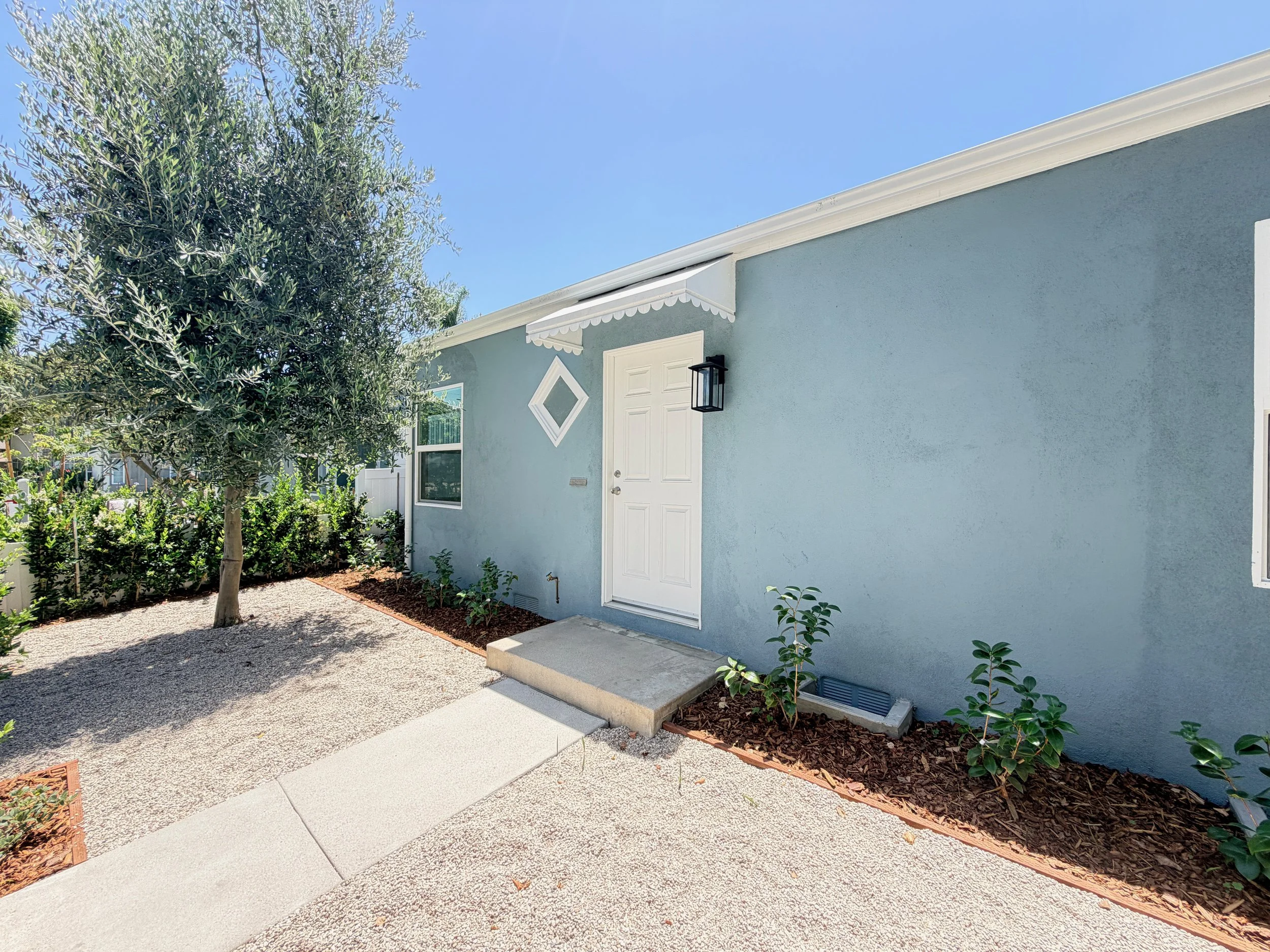2928 Riverside Dr - 2.jpeg