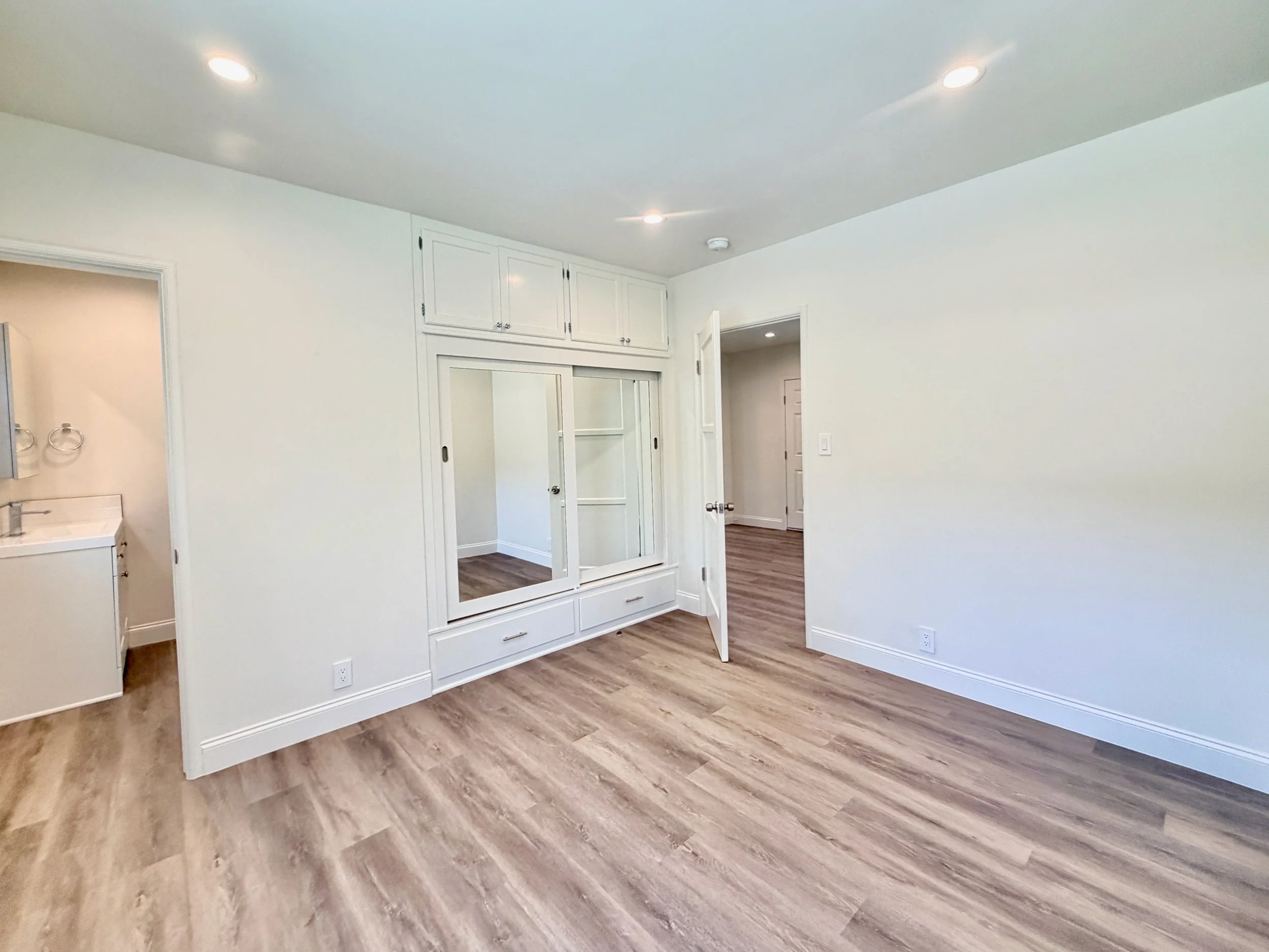 2928 Riverside Dr - 1 (1).jpeg
