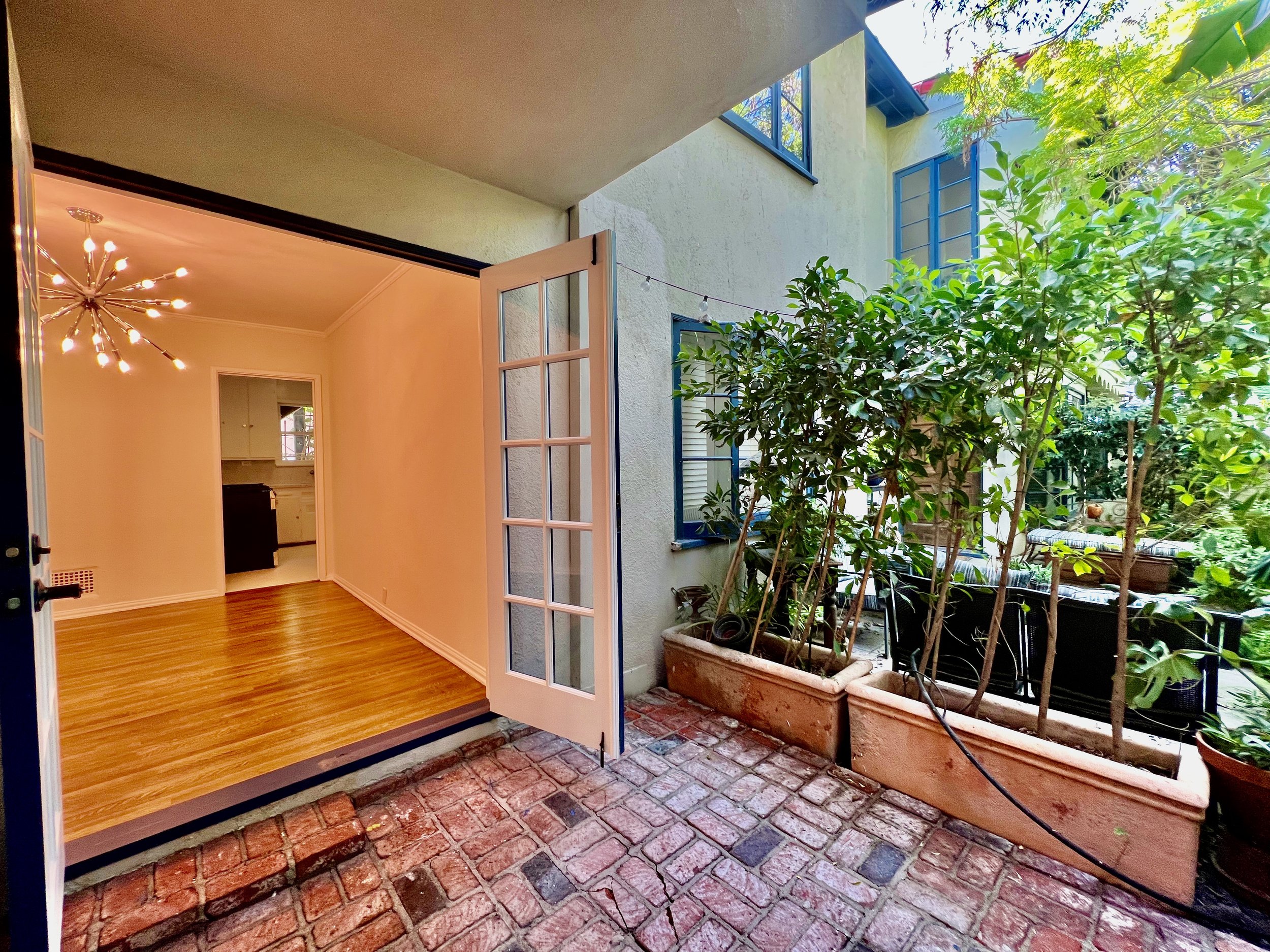 1263 Havenhurst Building - 4.jpeg