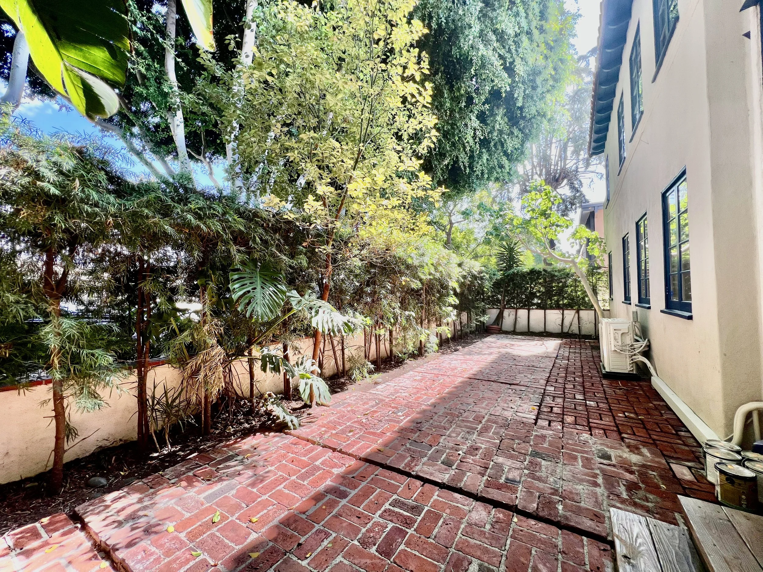 1263 Havenhurst Building - 3.jpeg