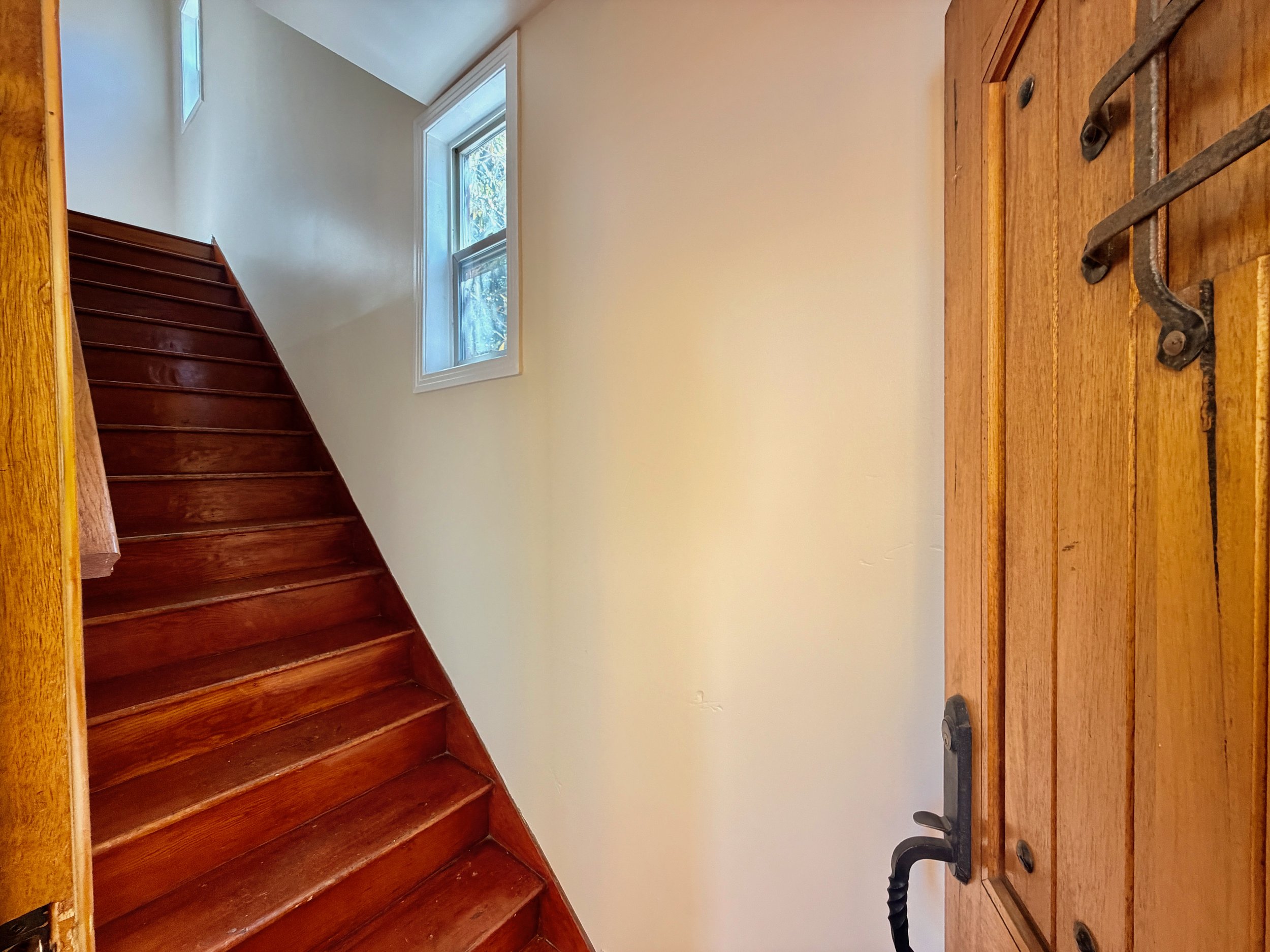 604 1-2 Tularosa Dr 2026 - 2.jpeg