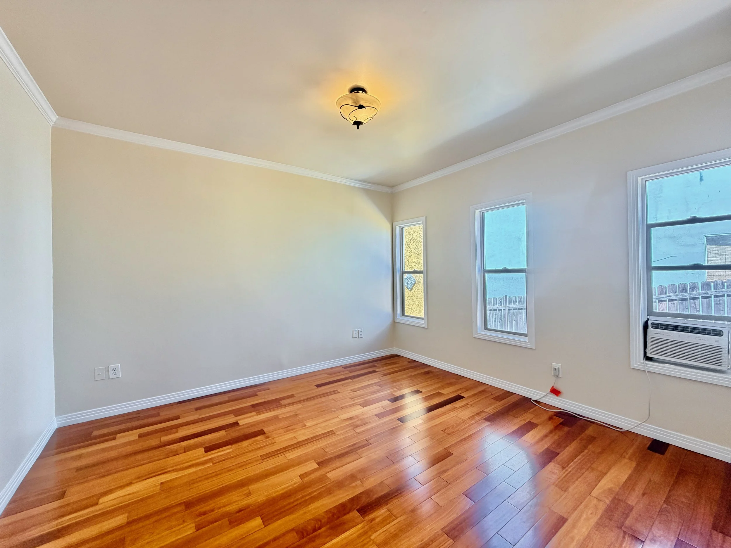 604 1-2 Tularosa Dr 2026 - 14.jpeg