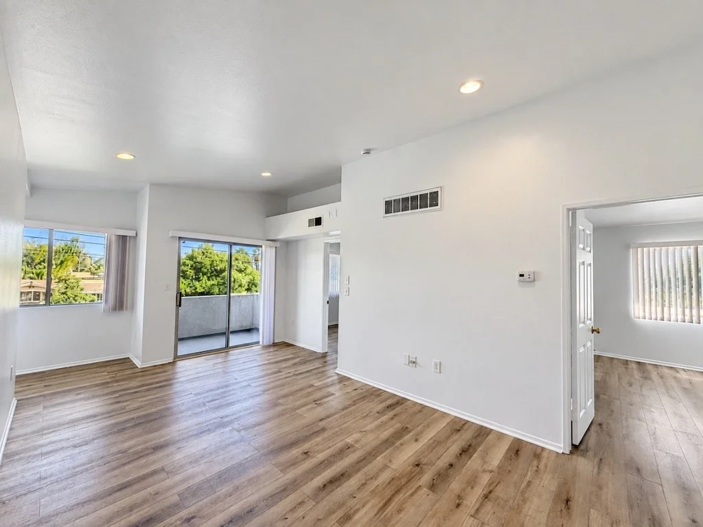 6545 Fulton Ave #205 - 2.jpeg