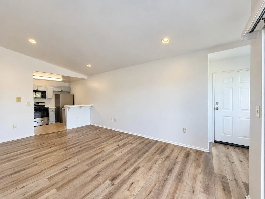 6545 Fulton Ave #205 - 12.jpeg