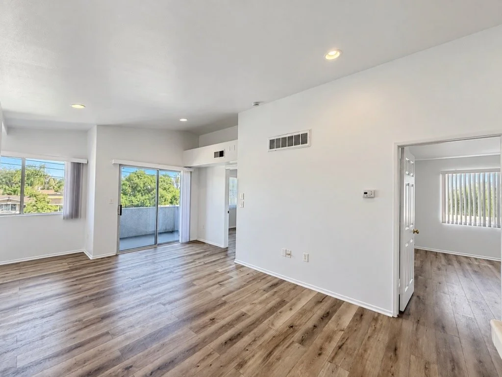 6545 Fulton Ave #205 - 13.jpeg