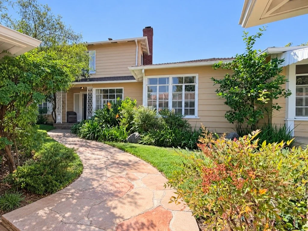 951 Masselin Ave - 2.jpeg