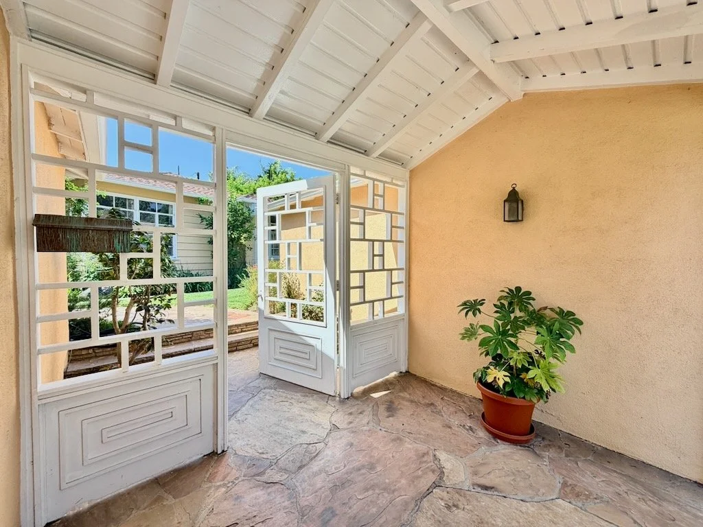 951 Masselin Ave - 1.jpeg
