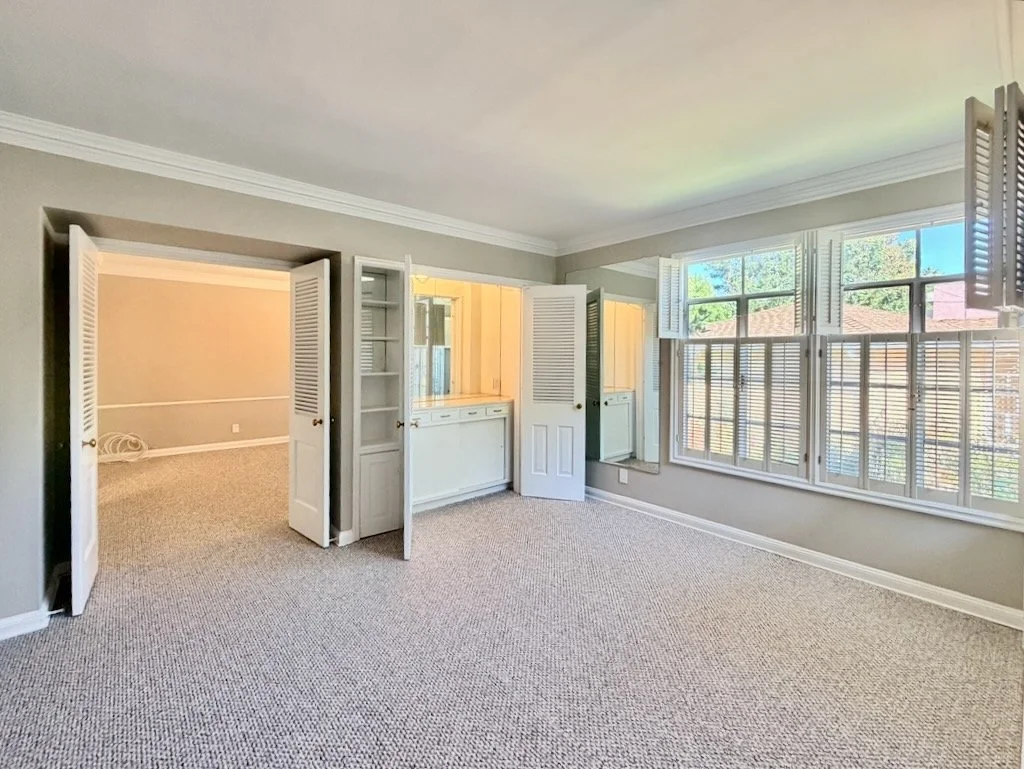 951 Masselin Ave - 8.jpeg