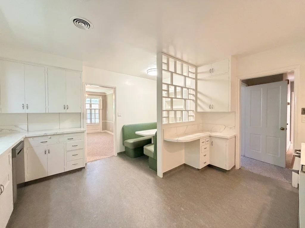 951 Masselin Ave - 14.jpeg