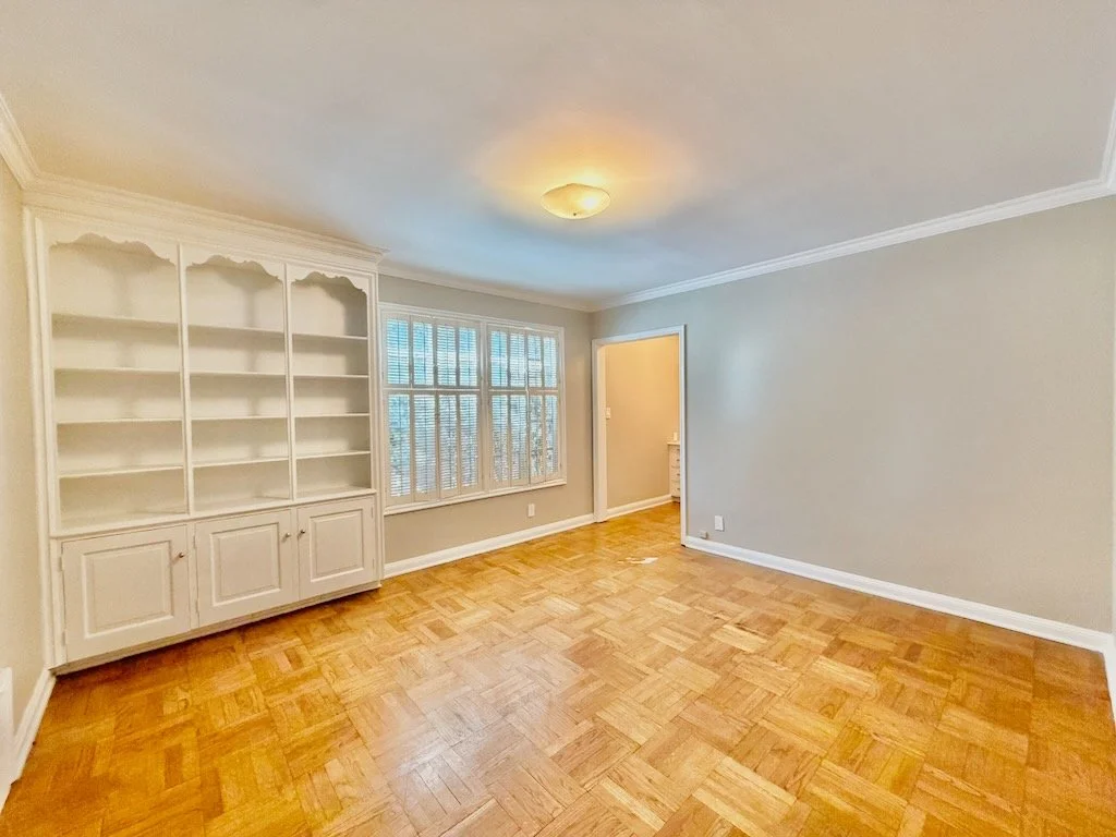 951 Masselin Ave - 17.jpeg