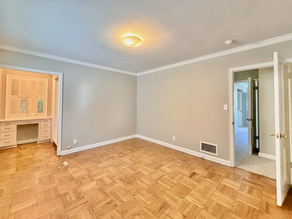 951 Masselin Ave - 18.jpeg
