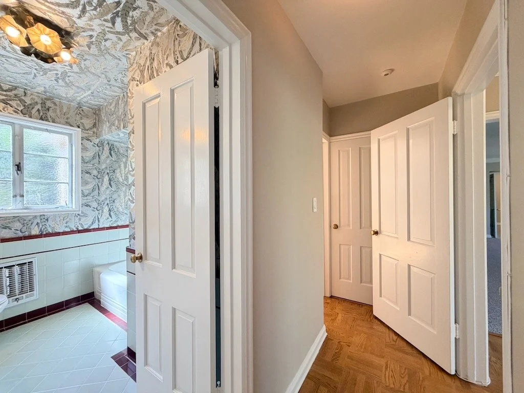 951 Masselin Ave - 27.jpeg