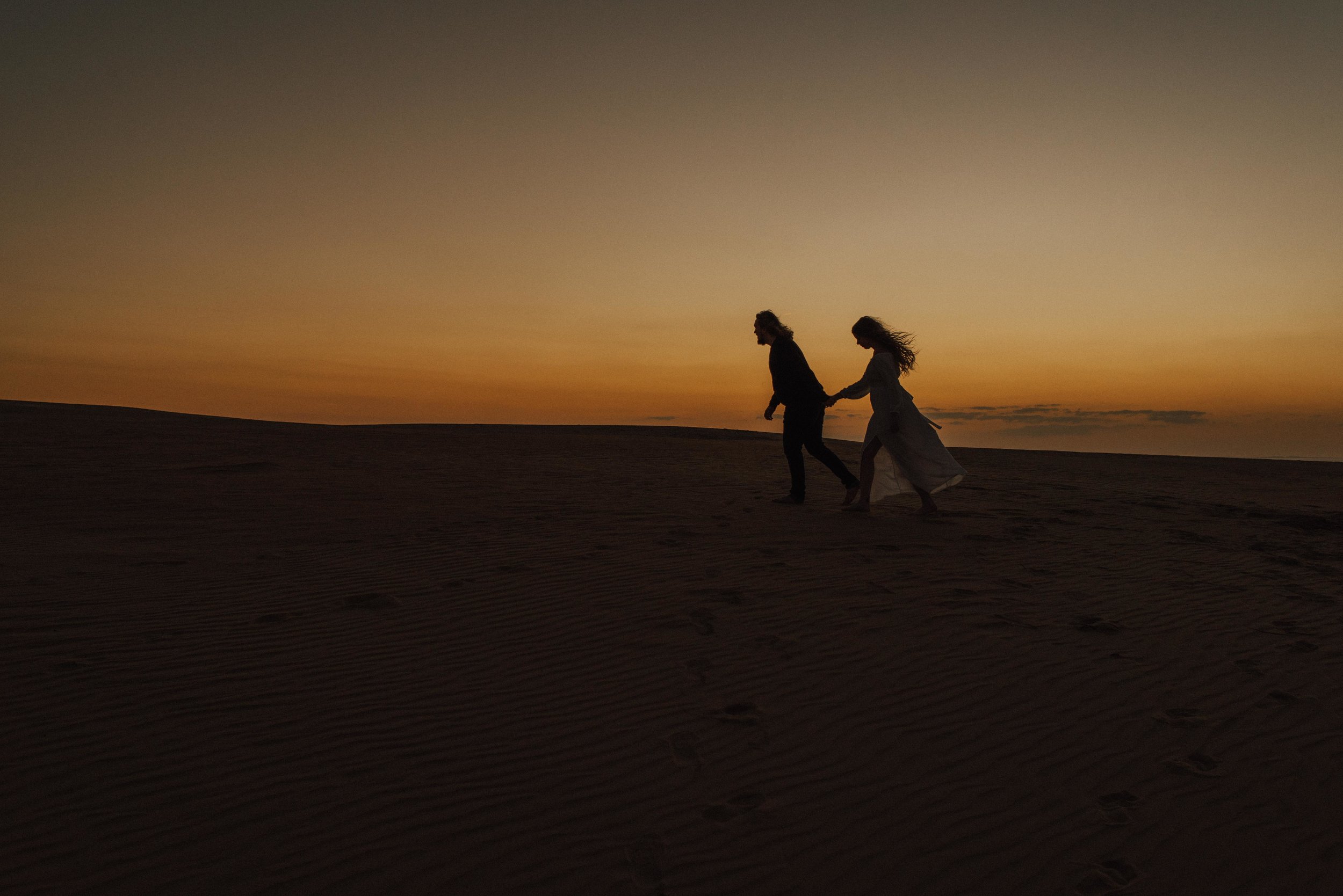 Jockey Ridge Couple (Zed + Jess).jpg