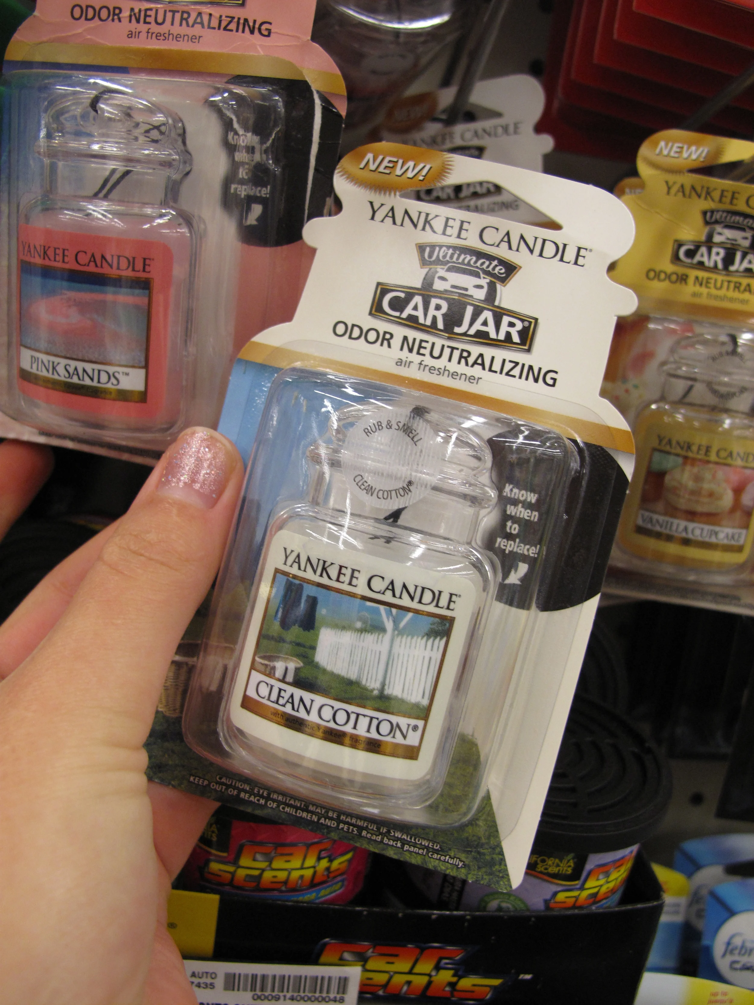 Clean cotton car smell - Yankee Candle