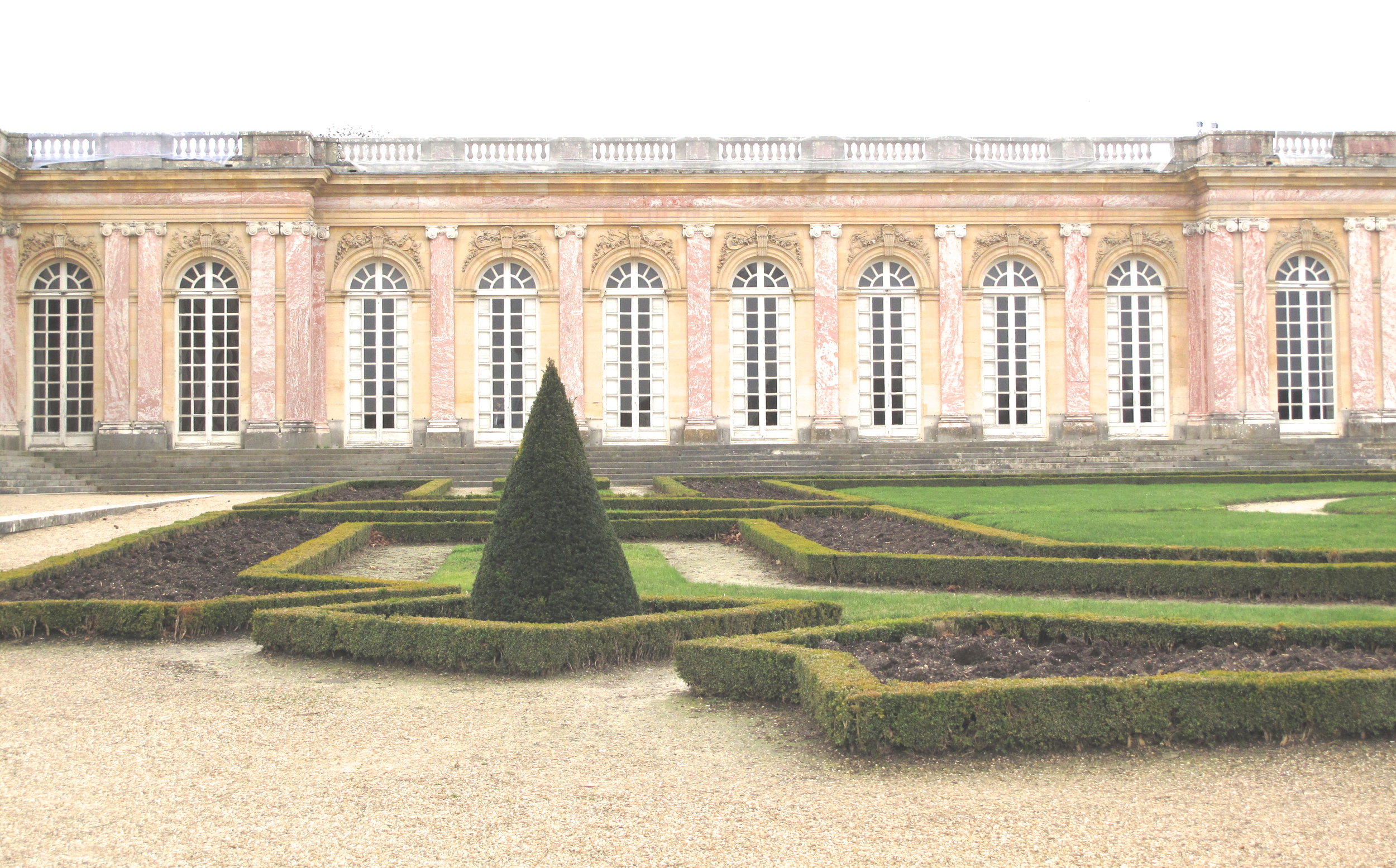 MARIE & THE PETIT TRIANON