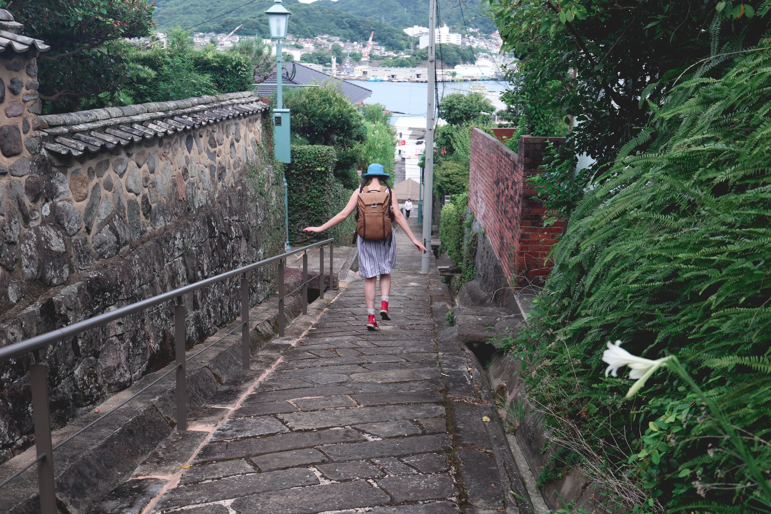 Dondonzaka Ghibli girl