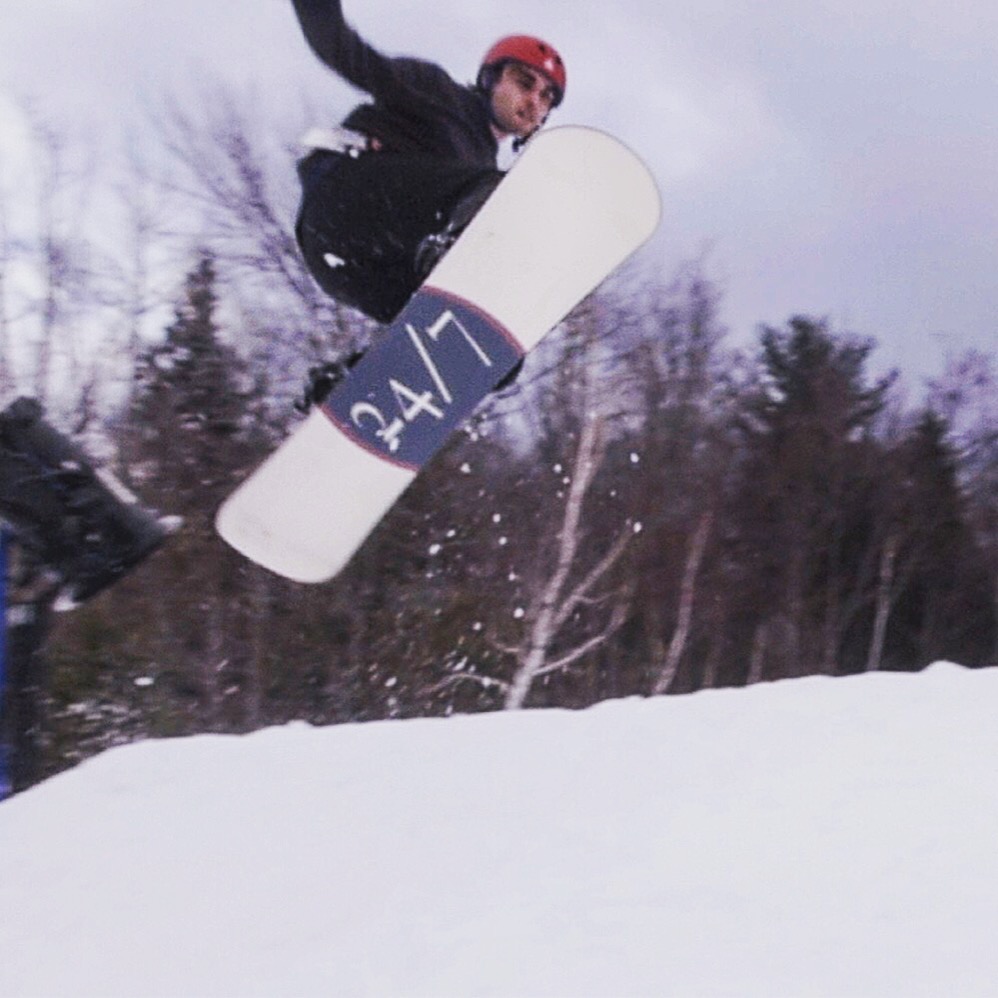 Peter-SnowboardAir.jpg