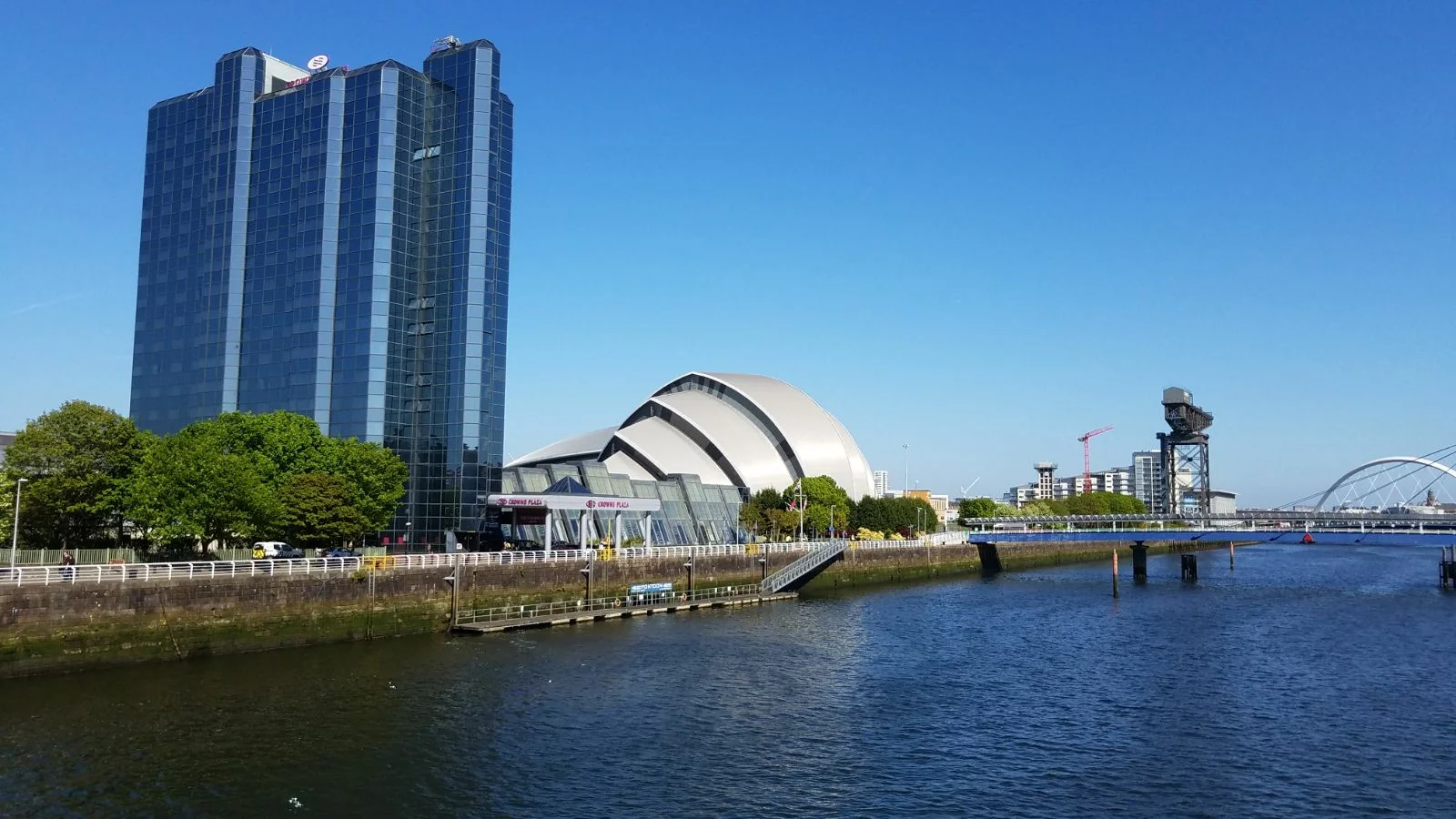 Walkabout along the River Clyde