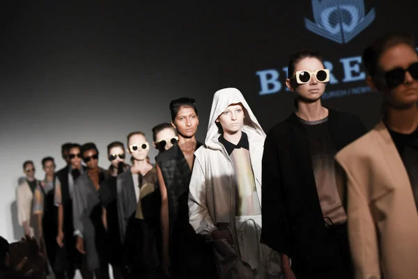 BERENIKSS16RUNWAYSHOWNEW YORKBESTOFINSTAGRAM002.jpg