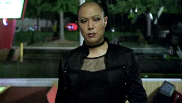 Job (Hoon Lee) is not only a hacker, he is also talented with his fists and guns in addition to being a crossdresser, making him different than the typical hacker character.