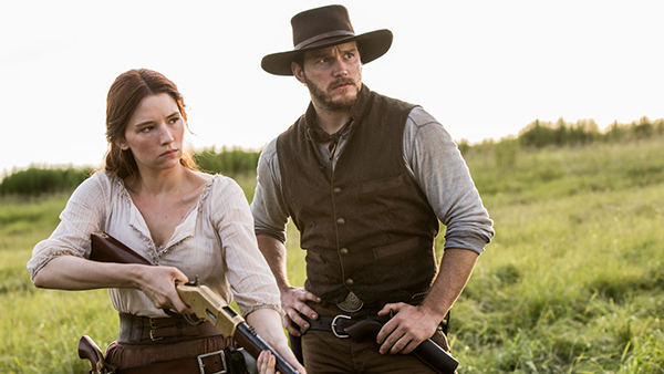 Emma Cullen (Haley Bennett) is the no-nonsense widow seeking revenge, whereas Josh Faraday (Chris Pratt) is the alcoholic gambler with a penchant for card tricks.