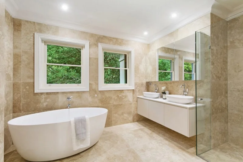 Warrawee - bathroom 1.JPG
