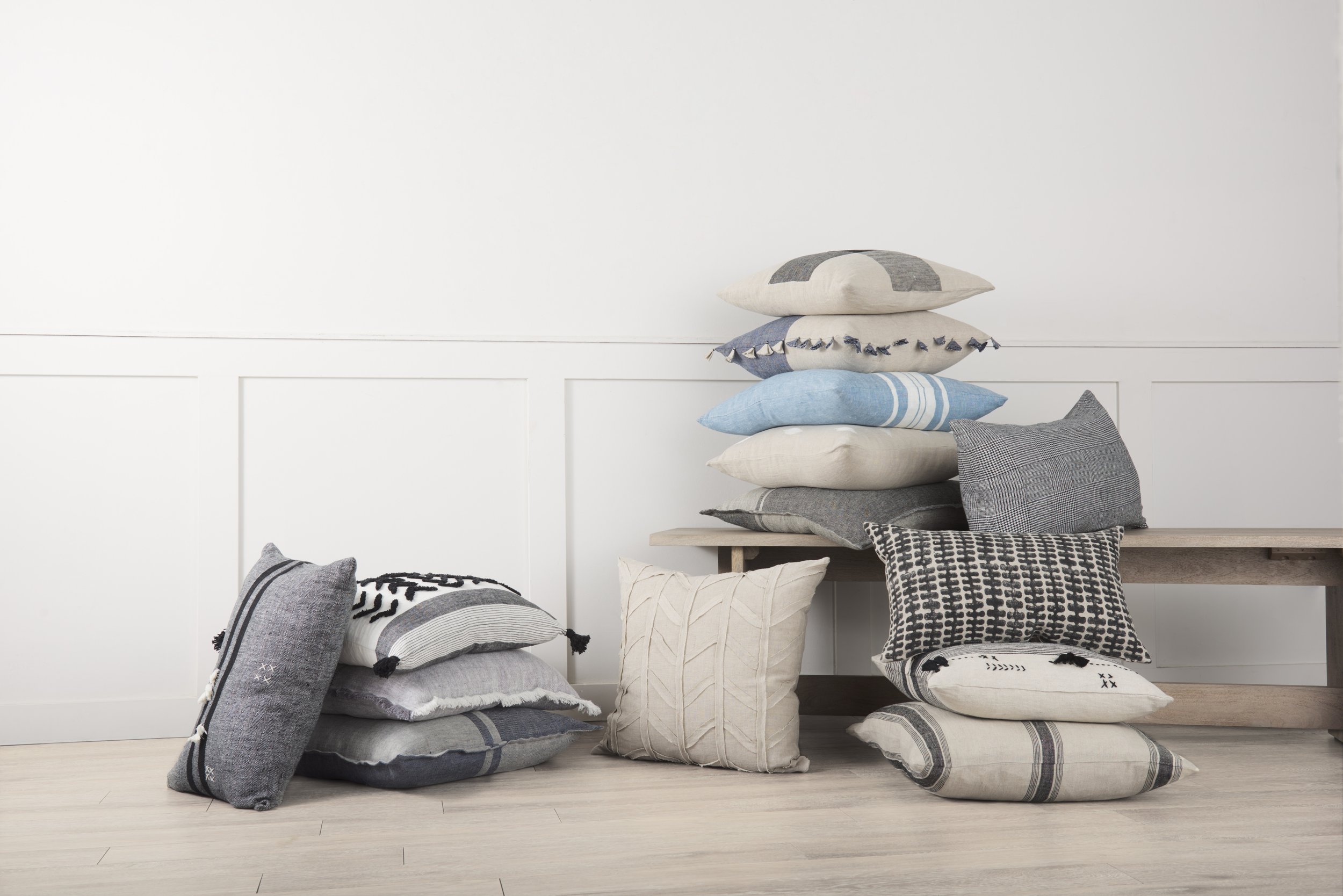 Pillow Grouping_570.jpg