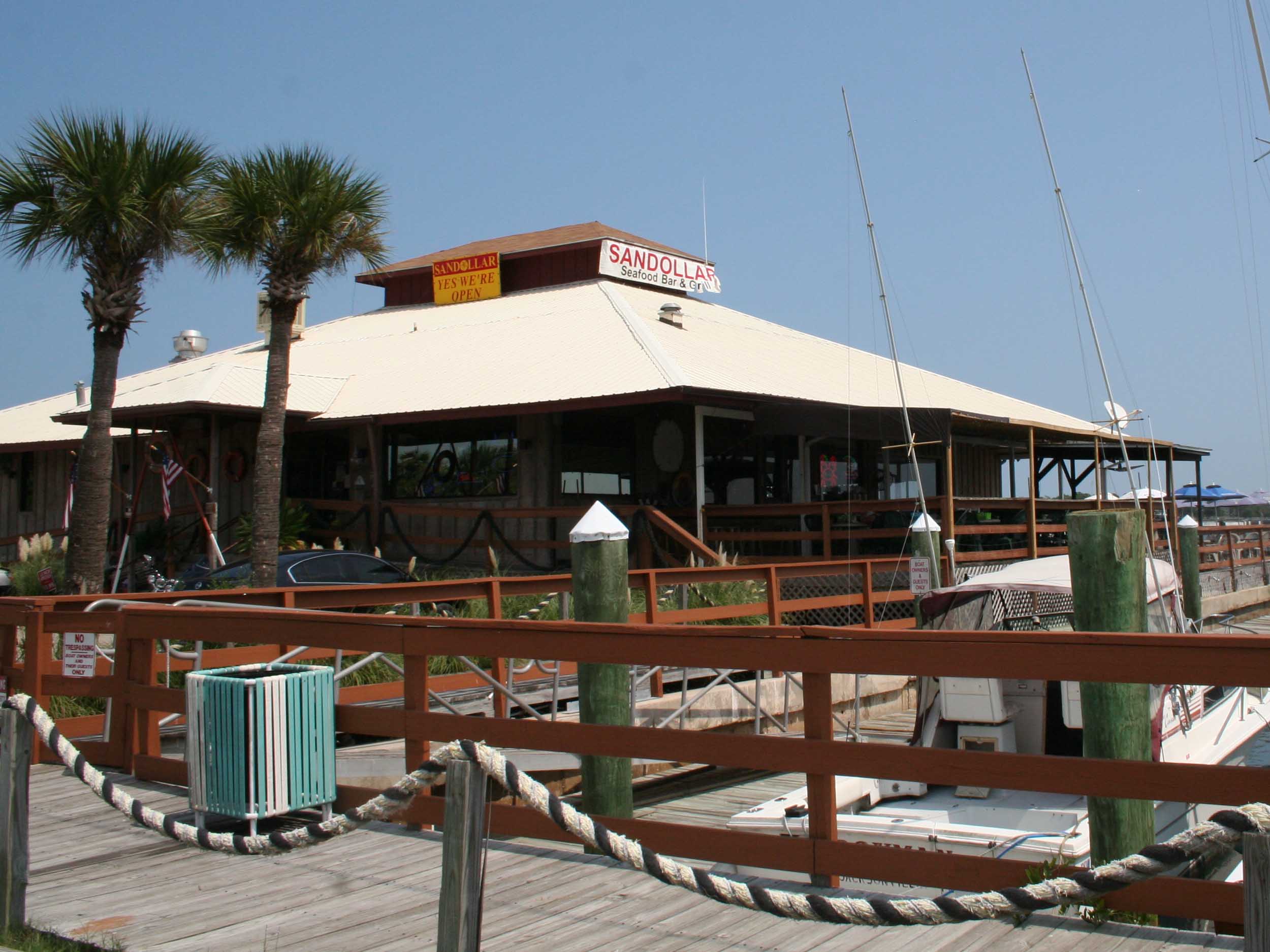 Sandollar Restaurant and Marina Exterior