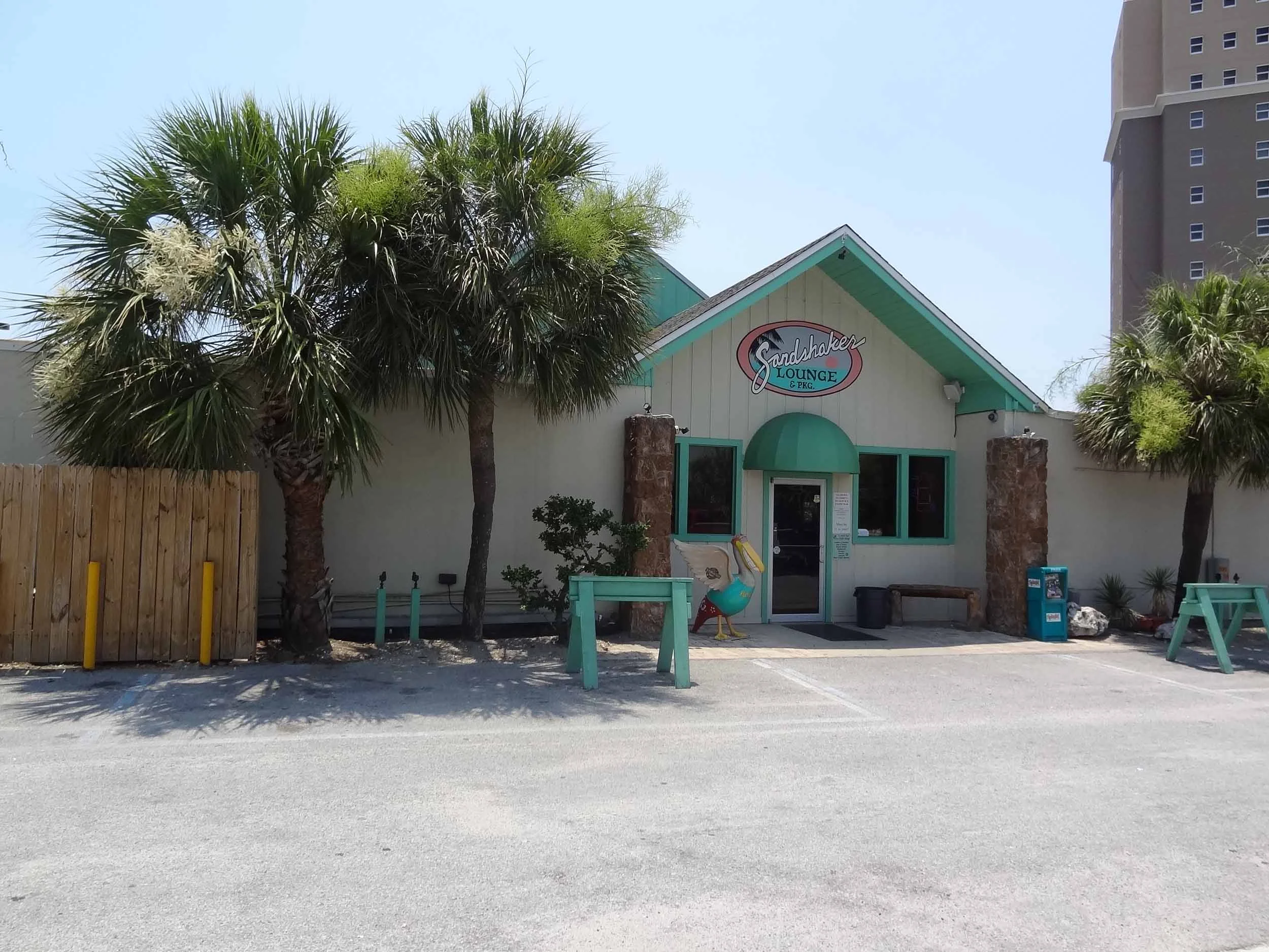 sandshaker-entrance.jpg