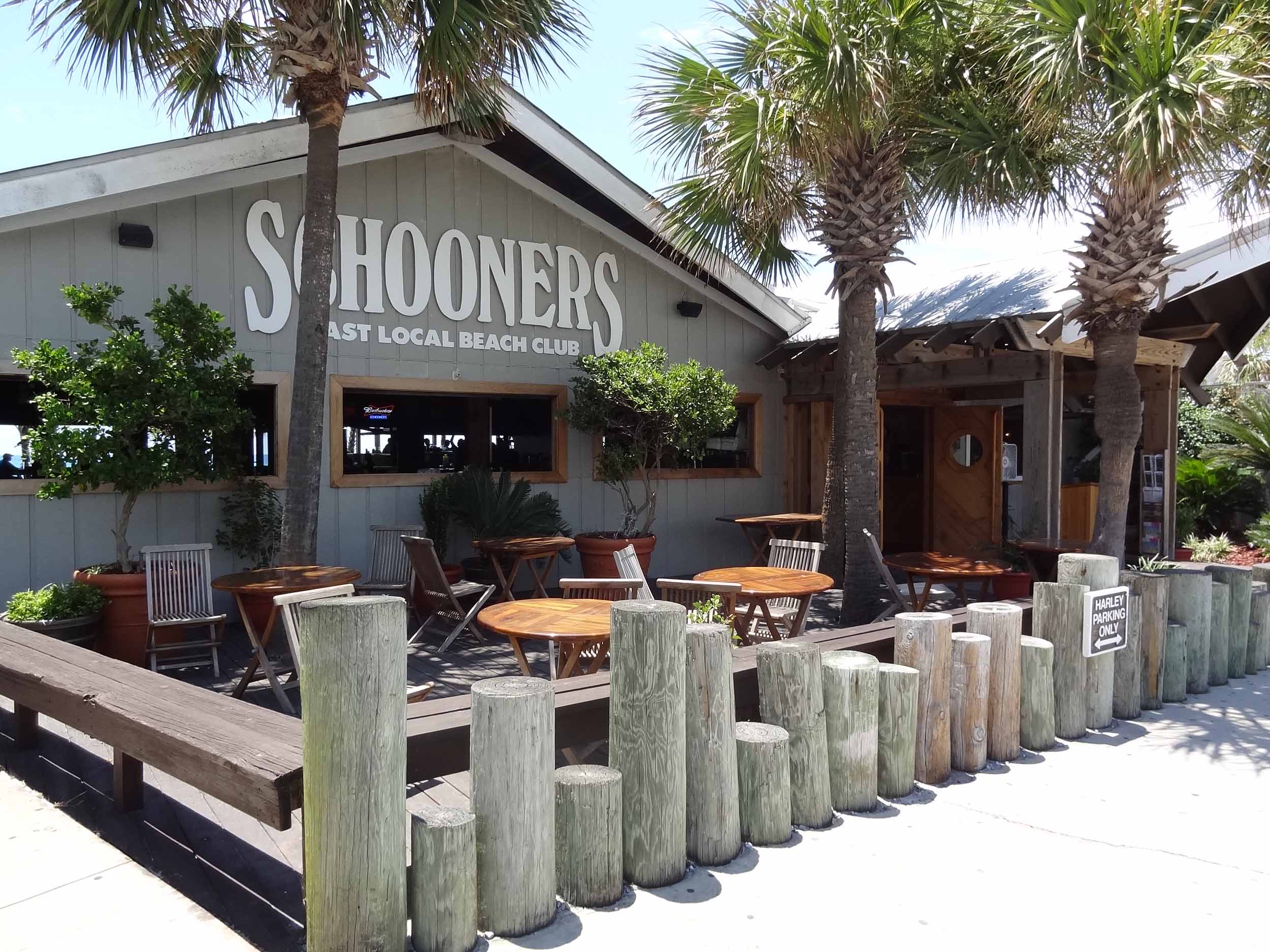 Schooners Exterior