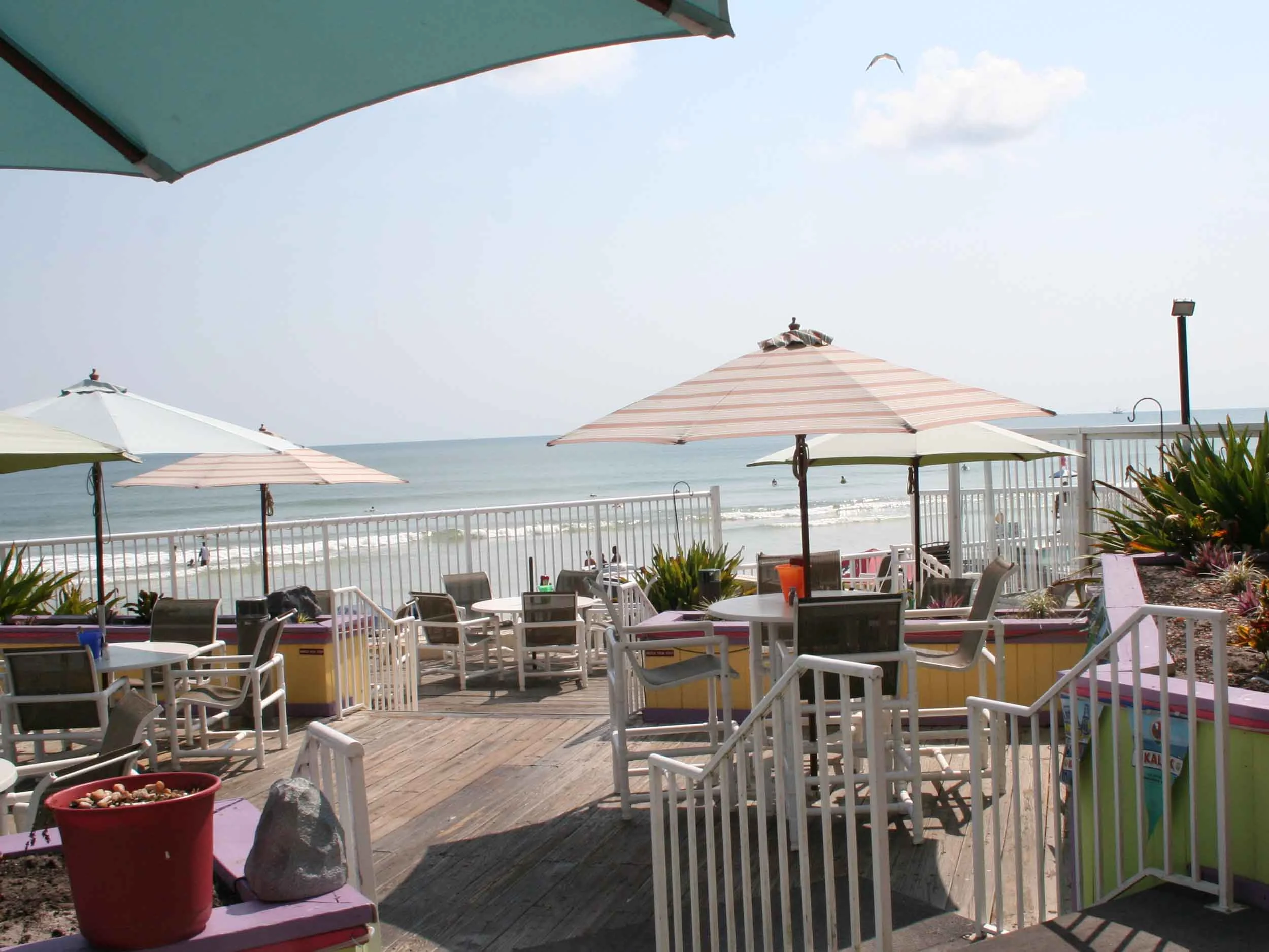 beach-bucket-exterior.jpg
