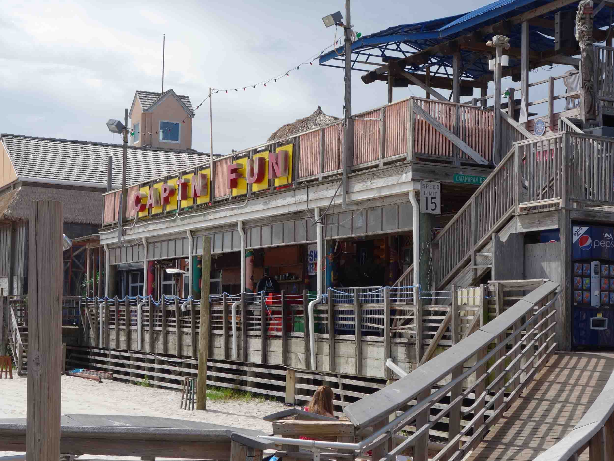 Capt'n Fun Beach Club Exterior