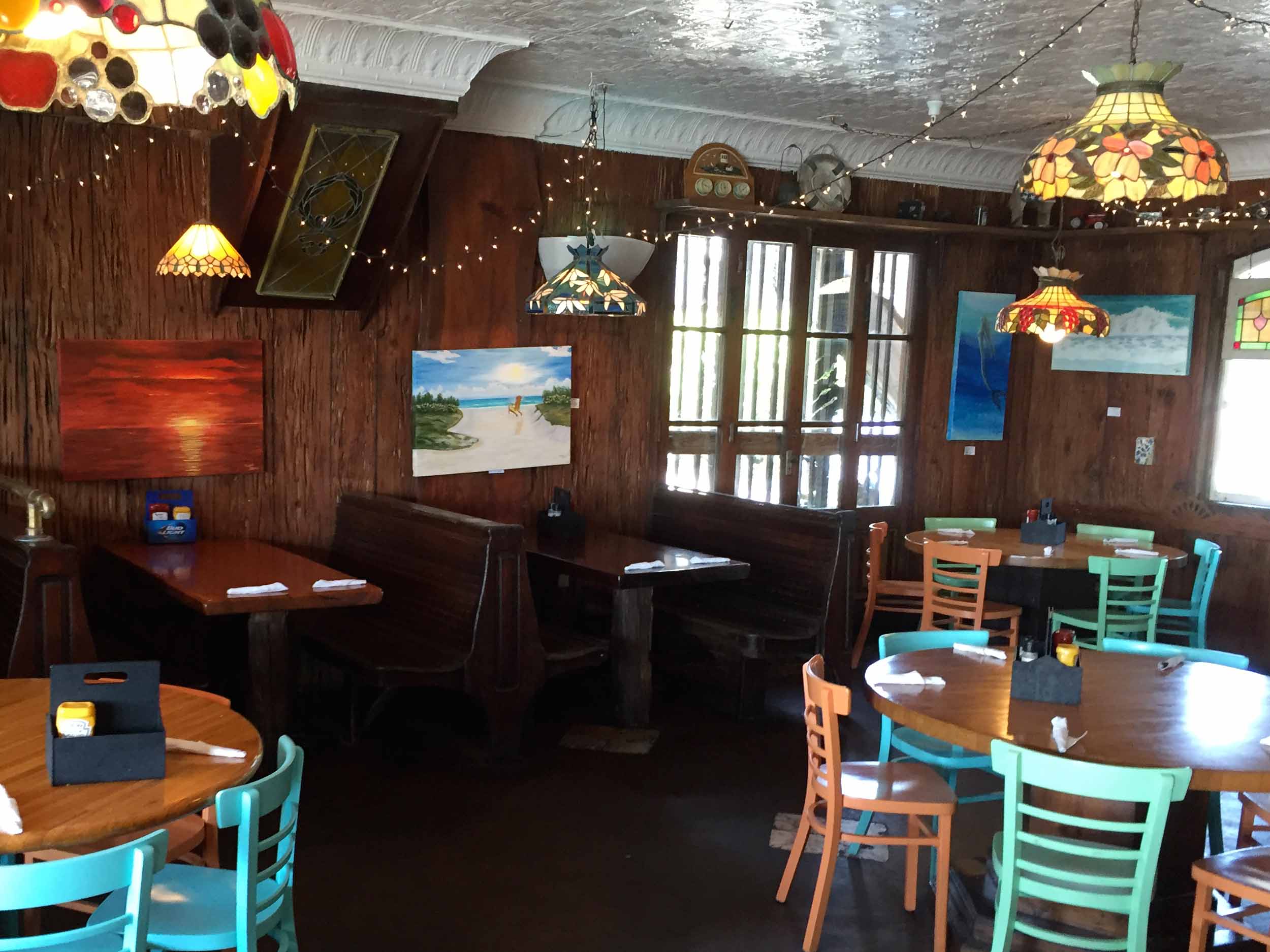 Waldo's at the Driftwood Resort Interior