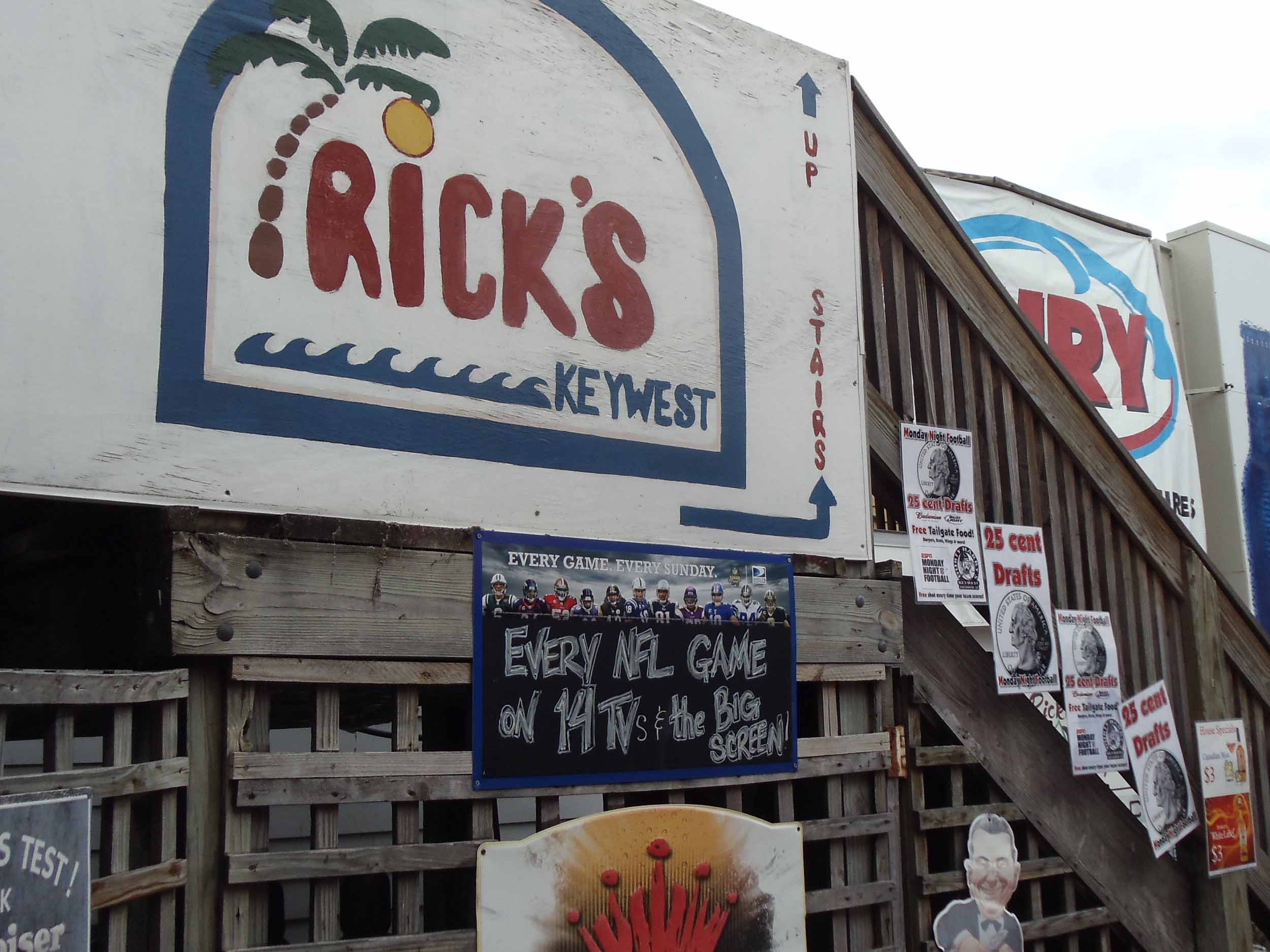 Rick's Bar Sign