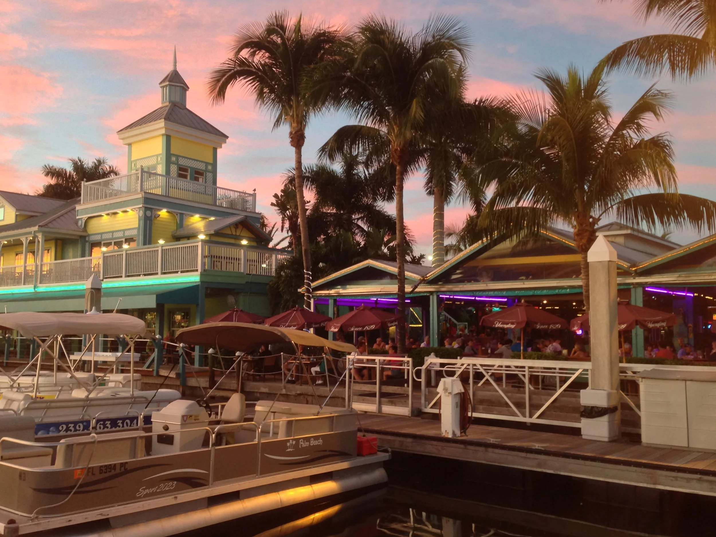 parrot-key-sunset-exterior.jpg