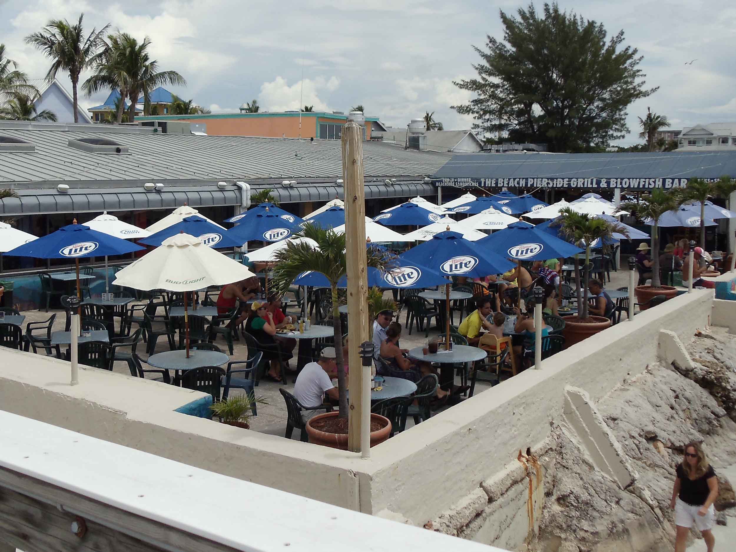 Pierside Grill and Famous Blowfish Bar Exterior