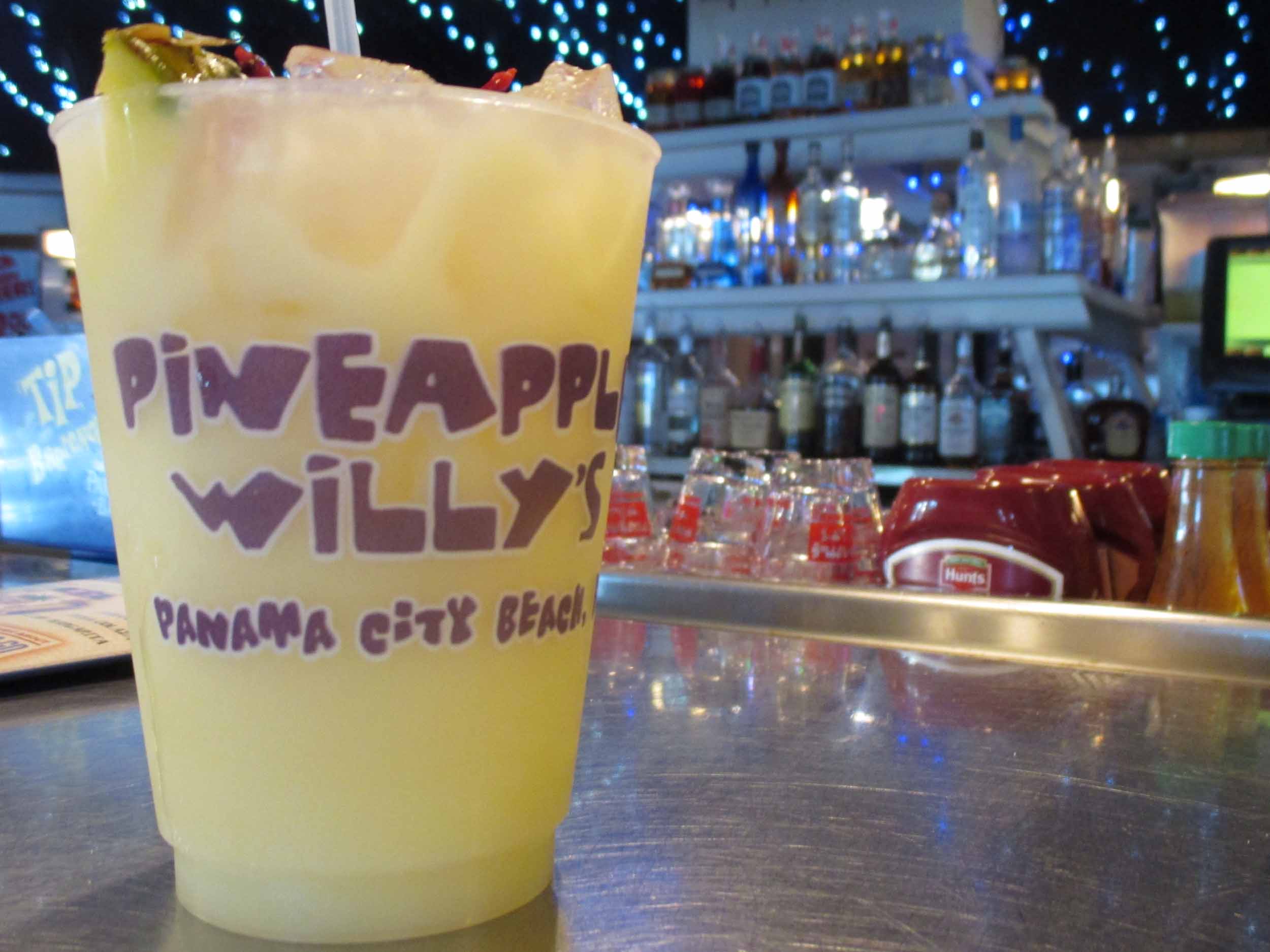 Pineapple Willy's Drink