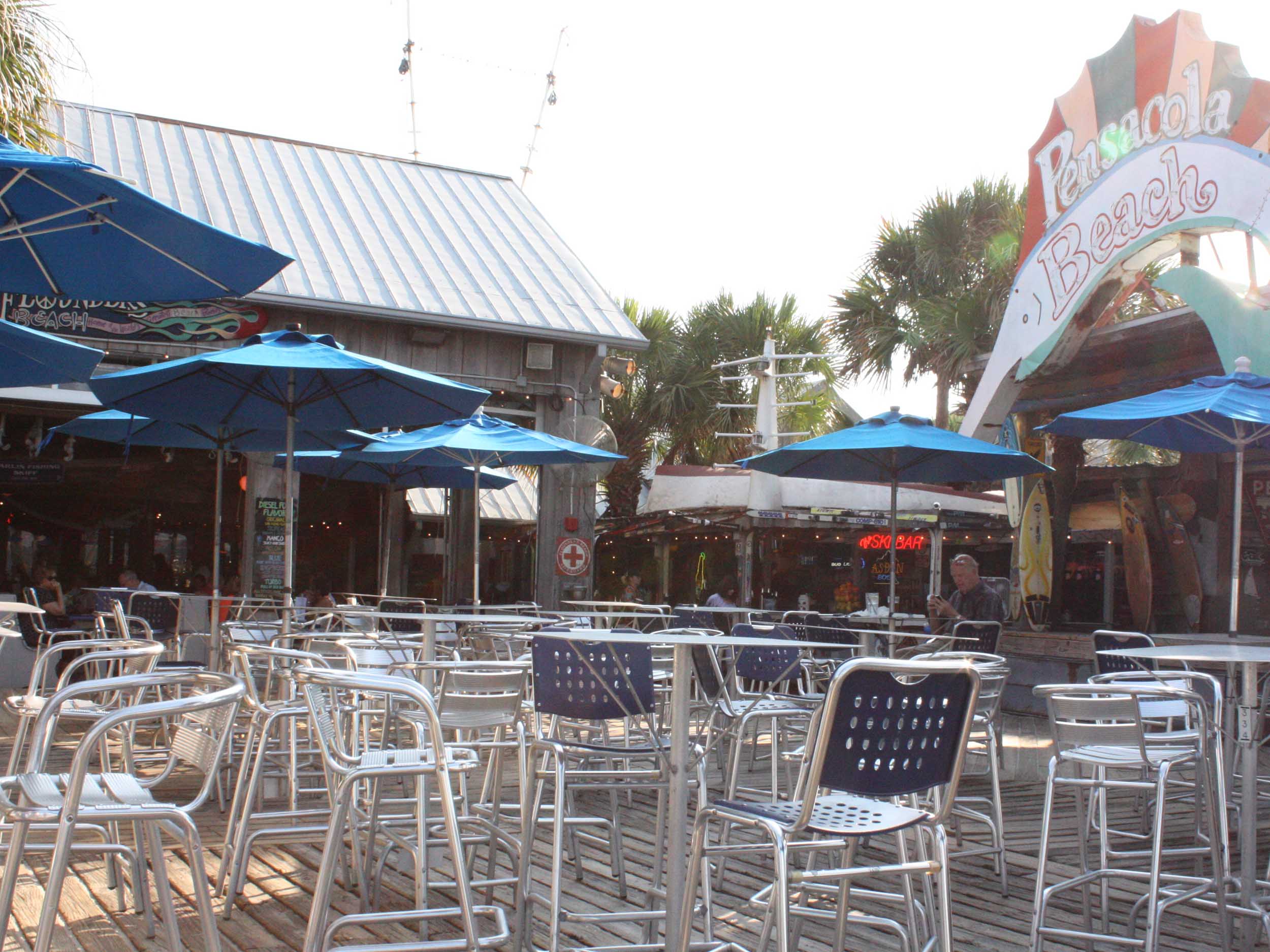 Flounder's Chowder House Seating Area