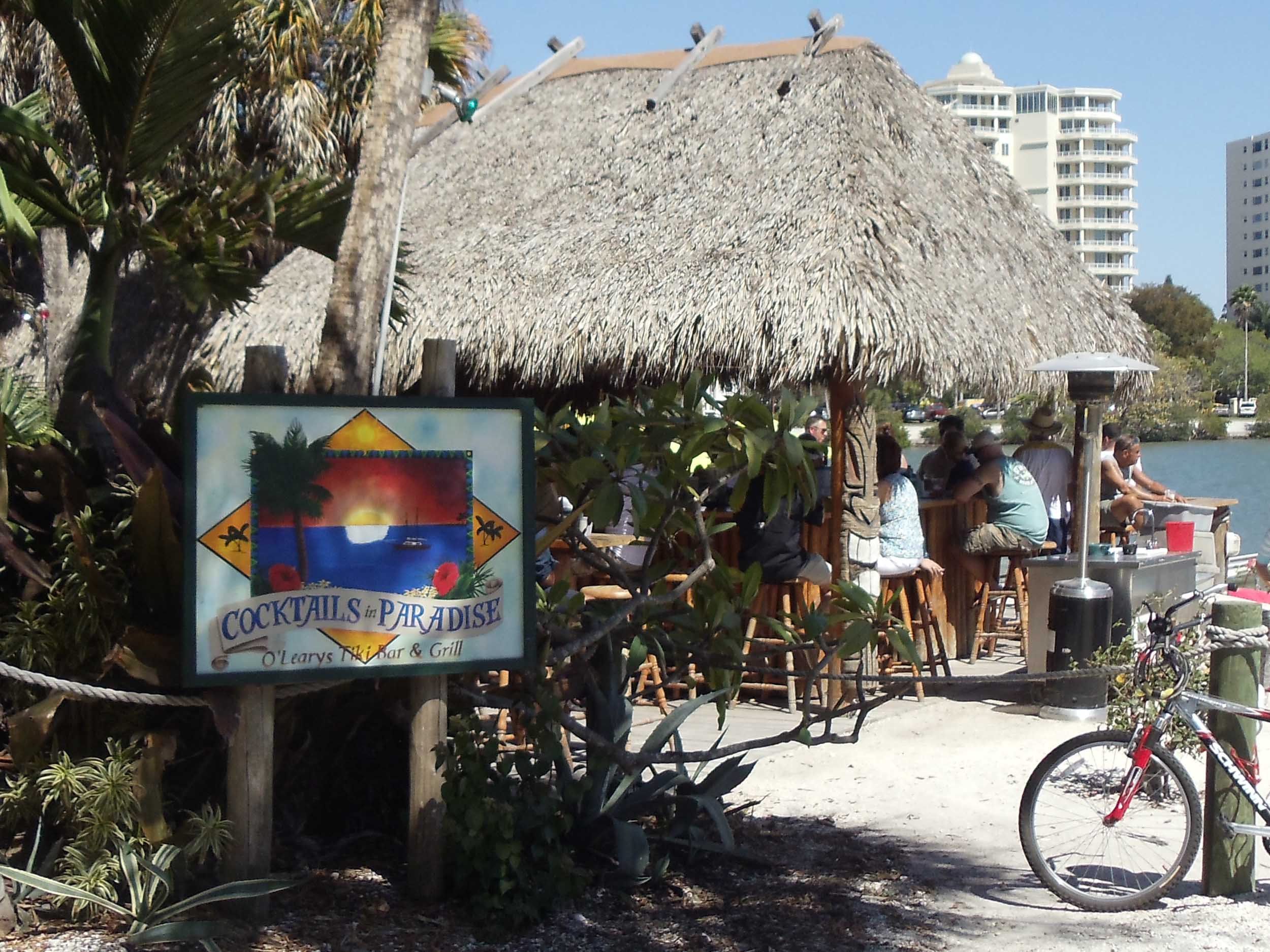 Oleary's Tiki Bar and Grill Entrance