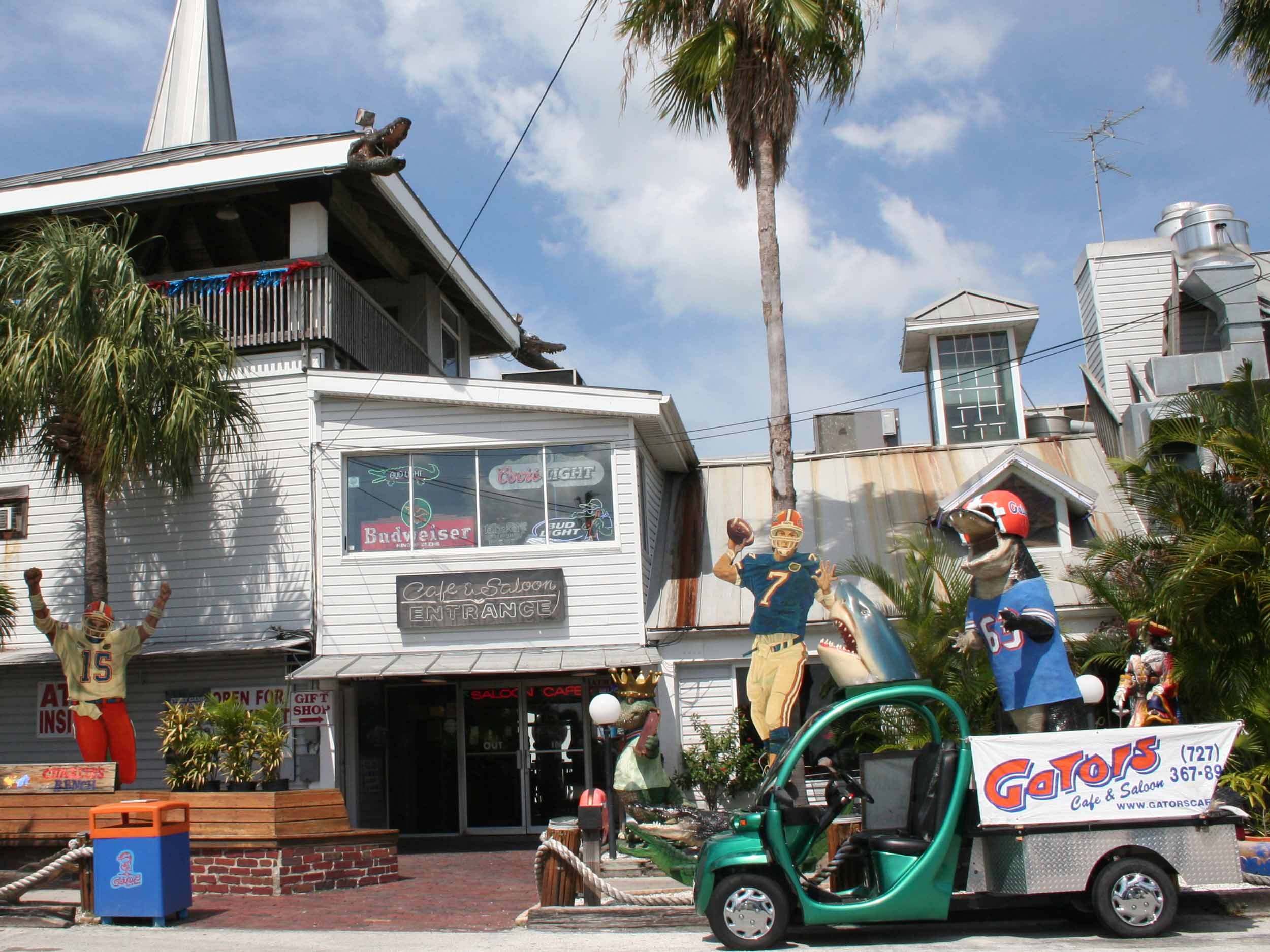 Gator's Cafe and Saloon Exterior