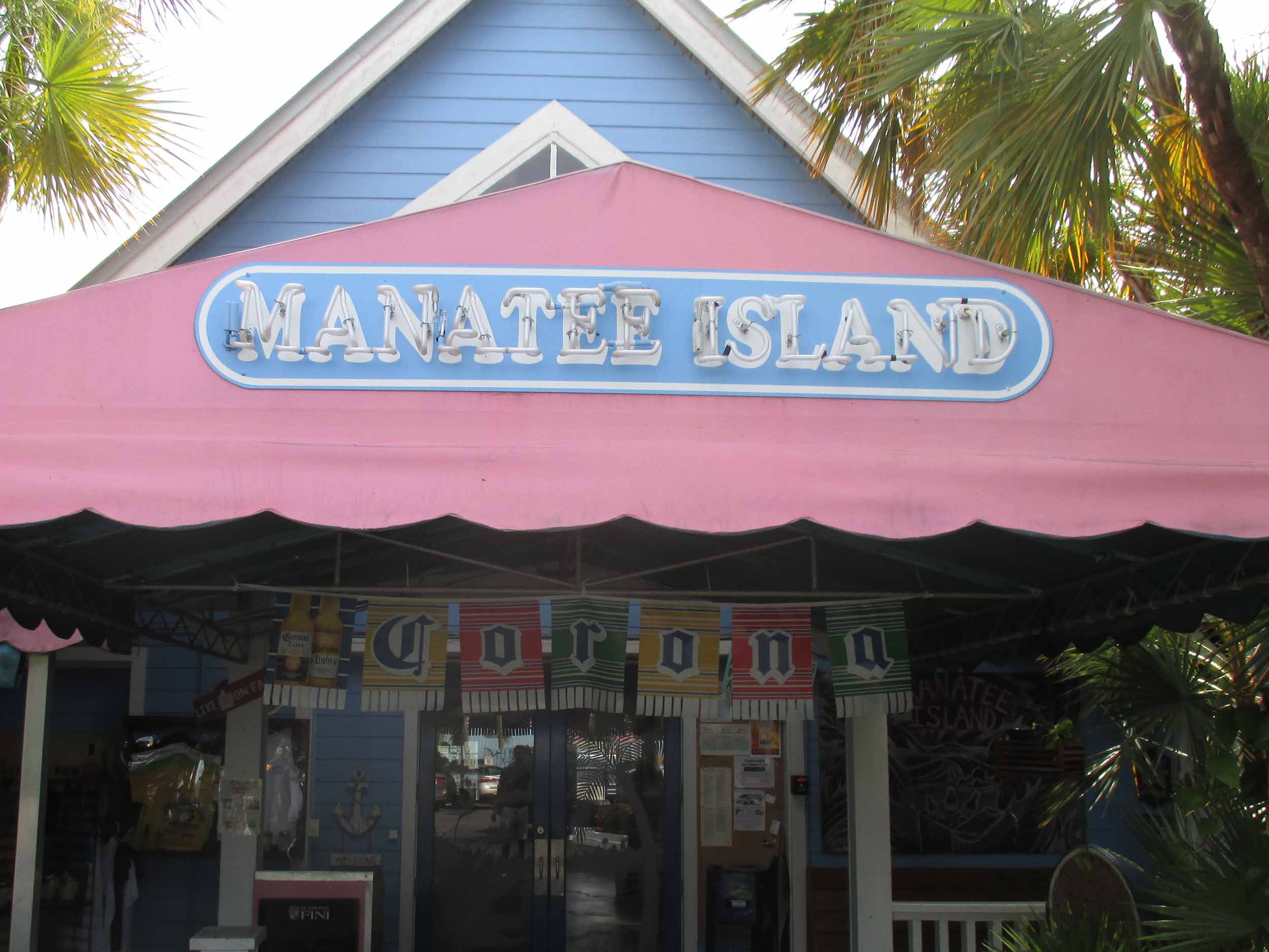 Manatee Island Bar and Grill Entrance