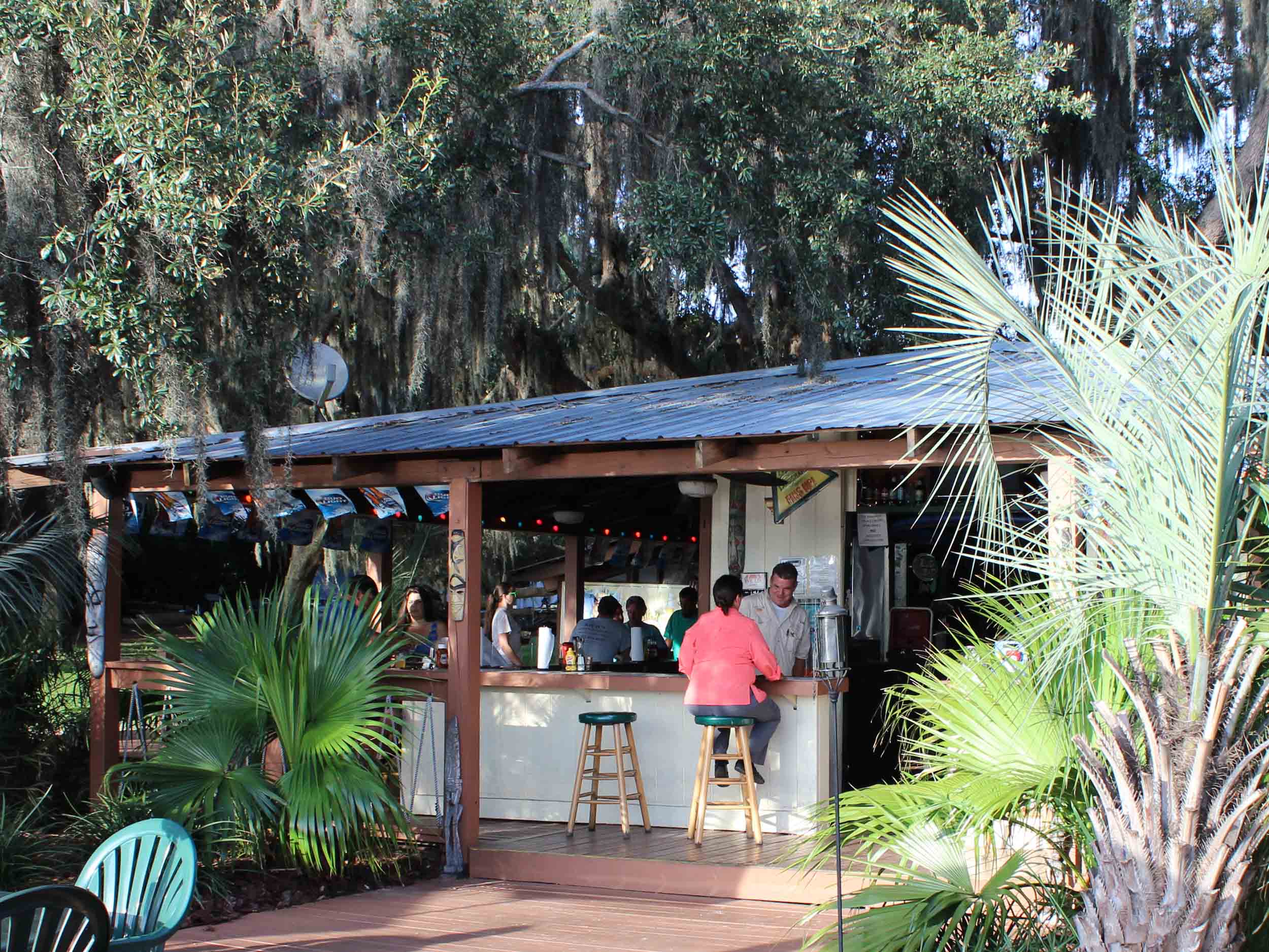 Minneola Tiki Bar