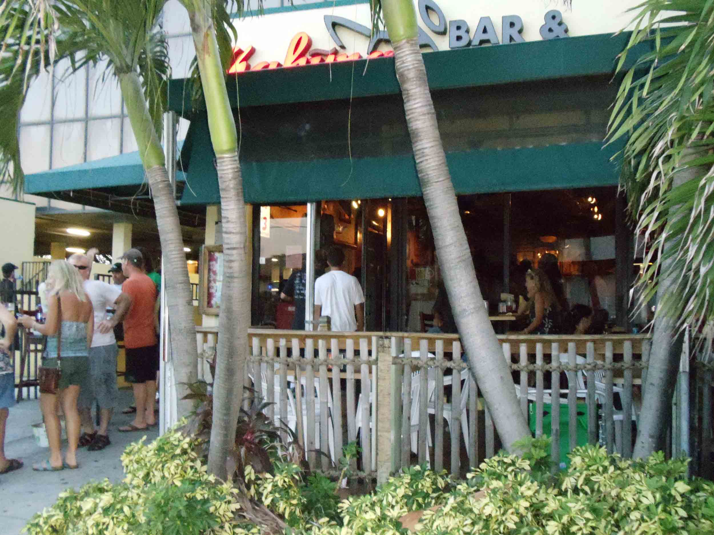 Kahuna Bar and Grill Bar Area